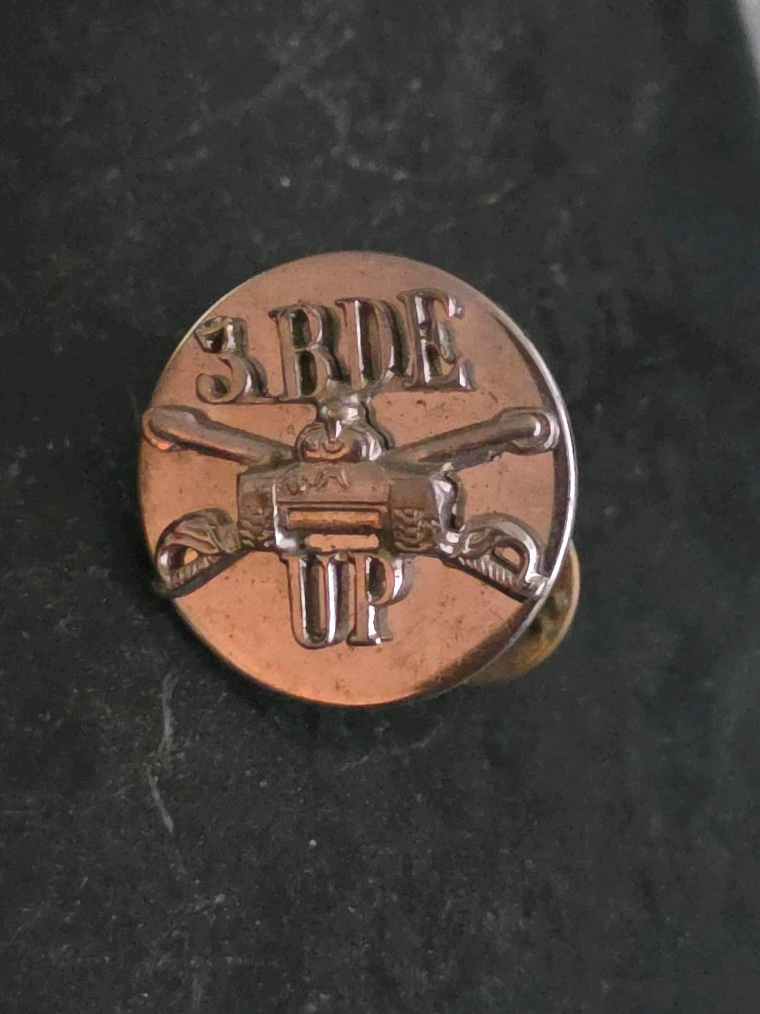 Vintage World War II United States Army 3RDE UP Collar Disk WWII US Military Pin