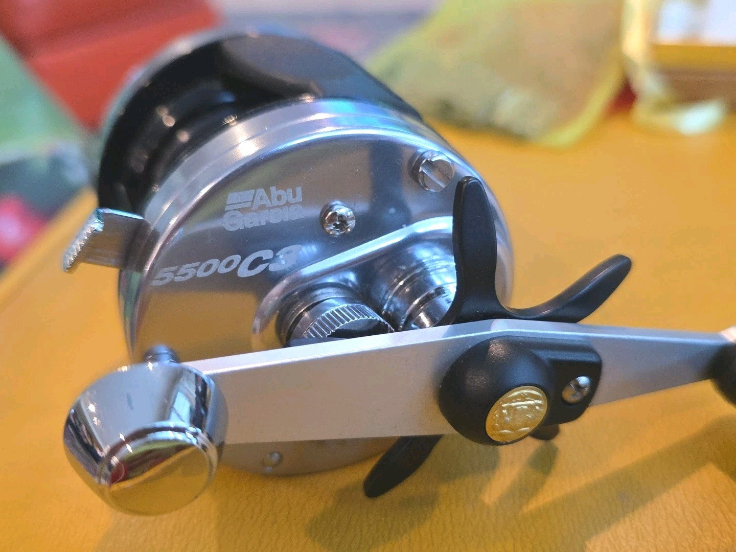 Abu Garcia Ambassadeur 5500 C3 Right Hand Minty