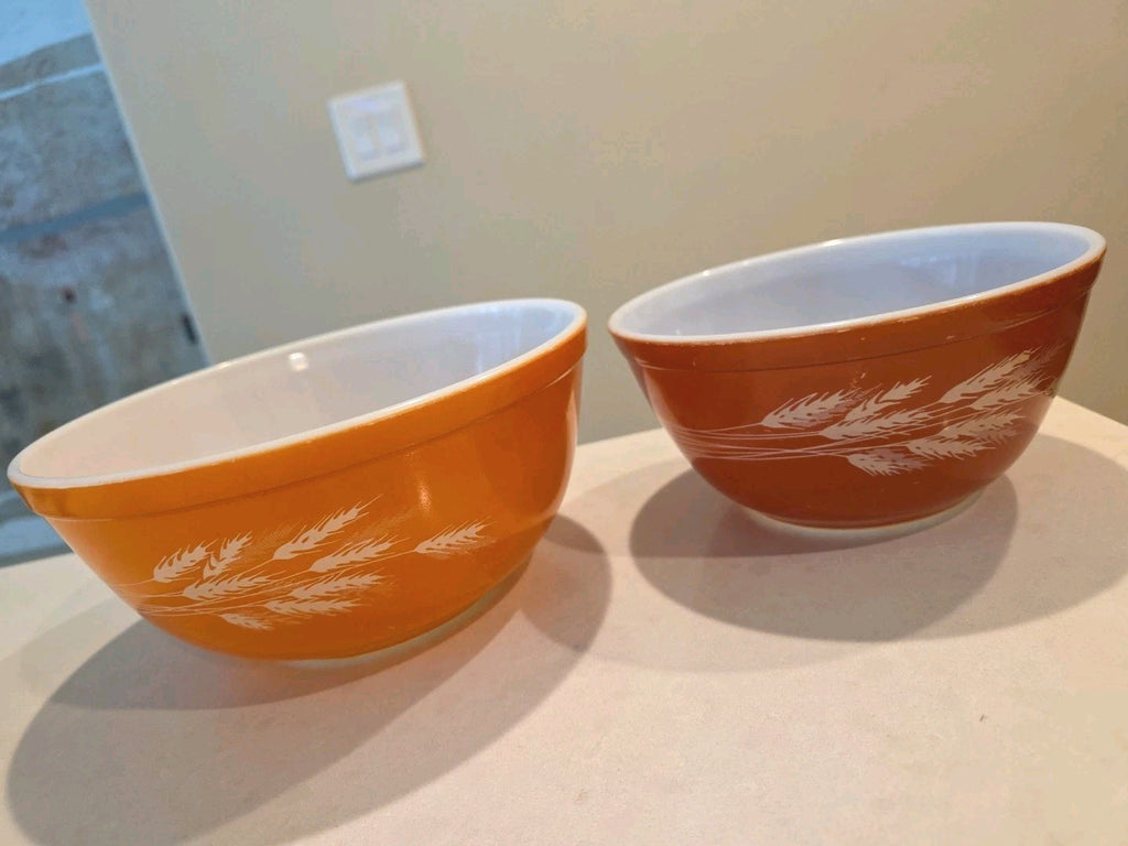 Vintage PYREX Autumn Harvest Wheat 402 403 Nesting Mixing Bowls Set of 2