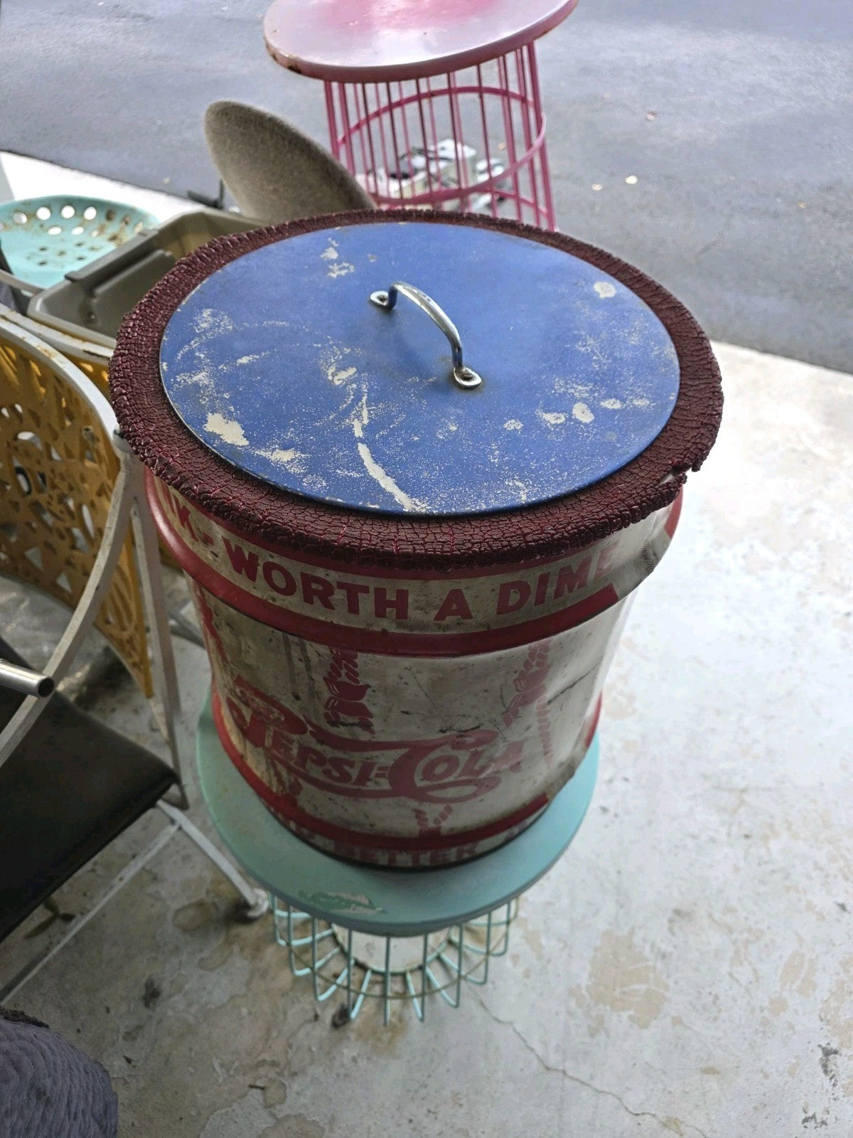 Antique 1940s Pepsi Cola Double Dot  Metal Syrup Drum w/ Lid