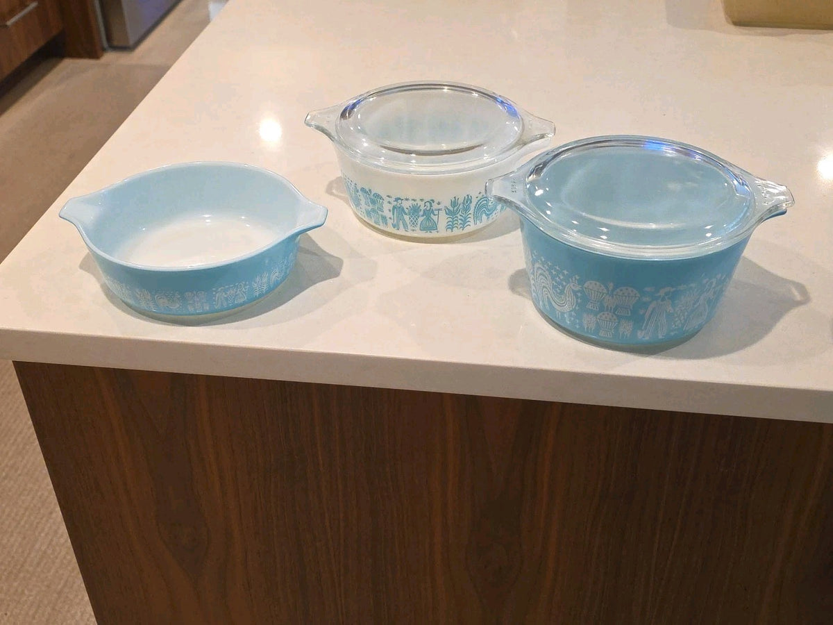 Vntg Pyrex Amish Butterprint Turquoise #471 472 473  3 Piece Casserole 2 Lids