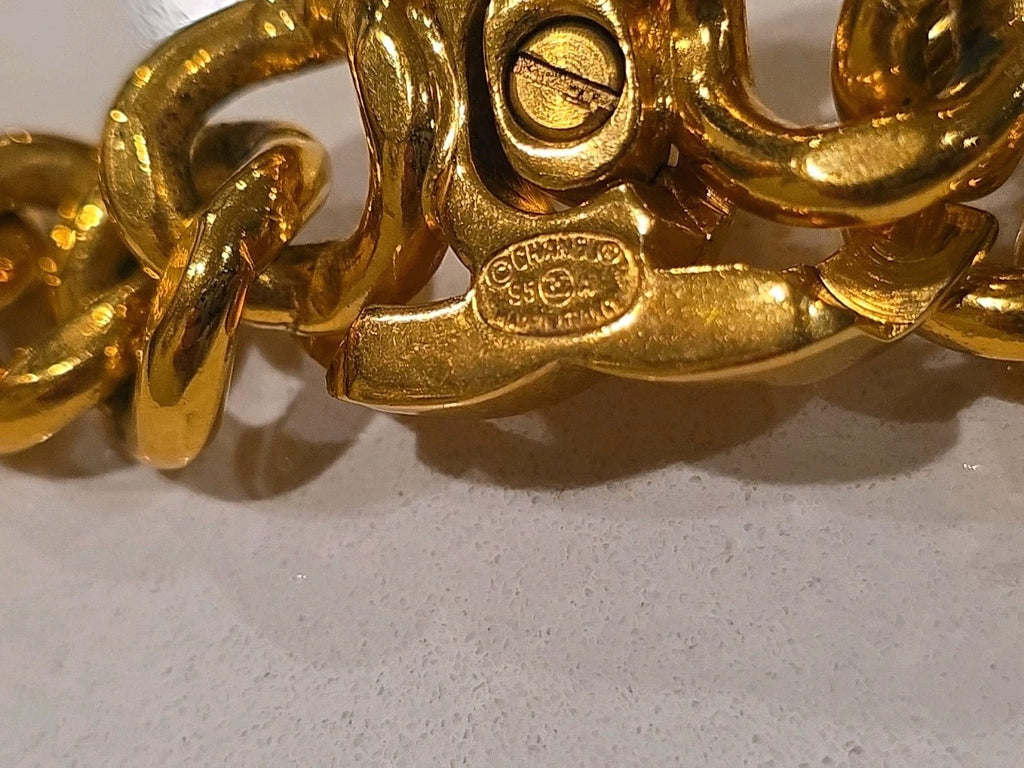 CHANEL 95A Iconic Gold Plated Logo CC Turnlock Thick Curb Chain Choker