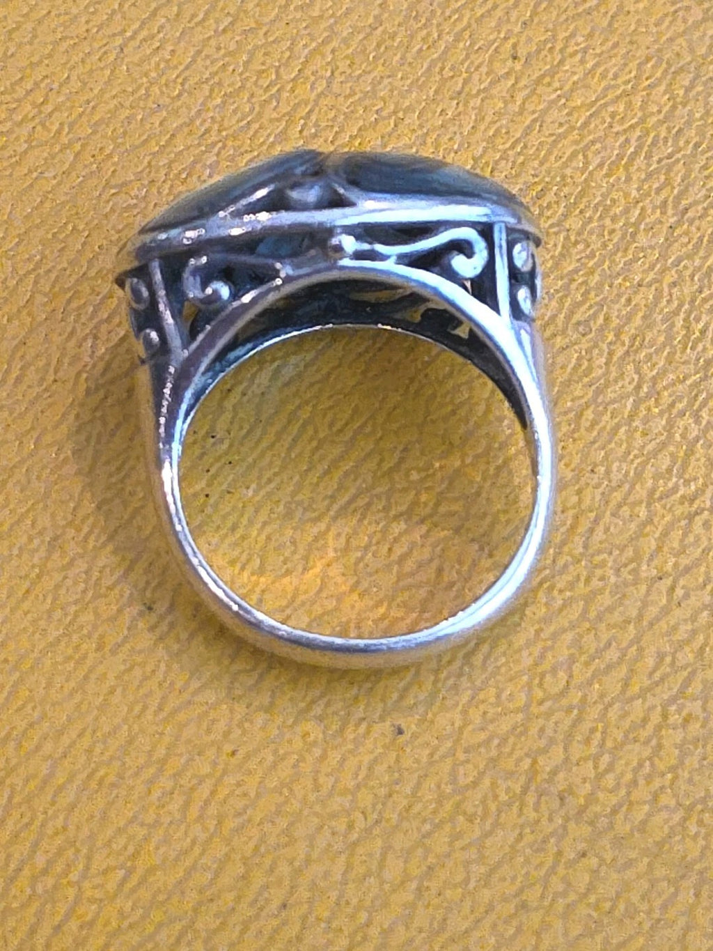 Beautiful Sterling Silver Abalone Oval Ring Size 8