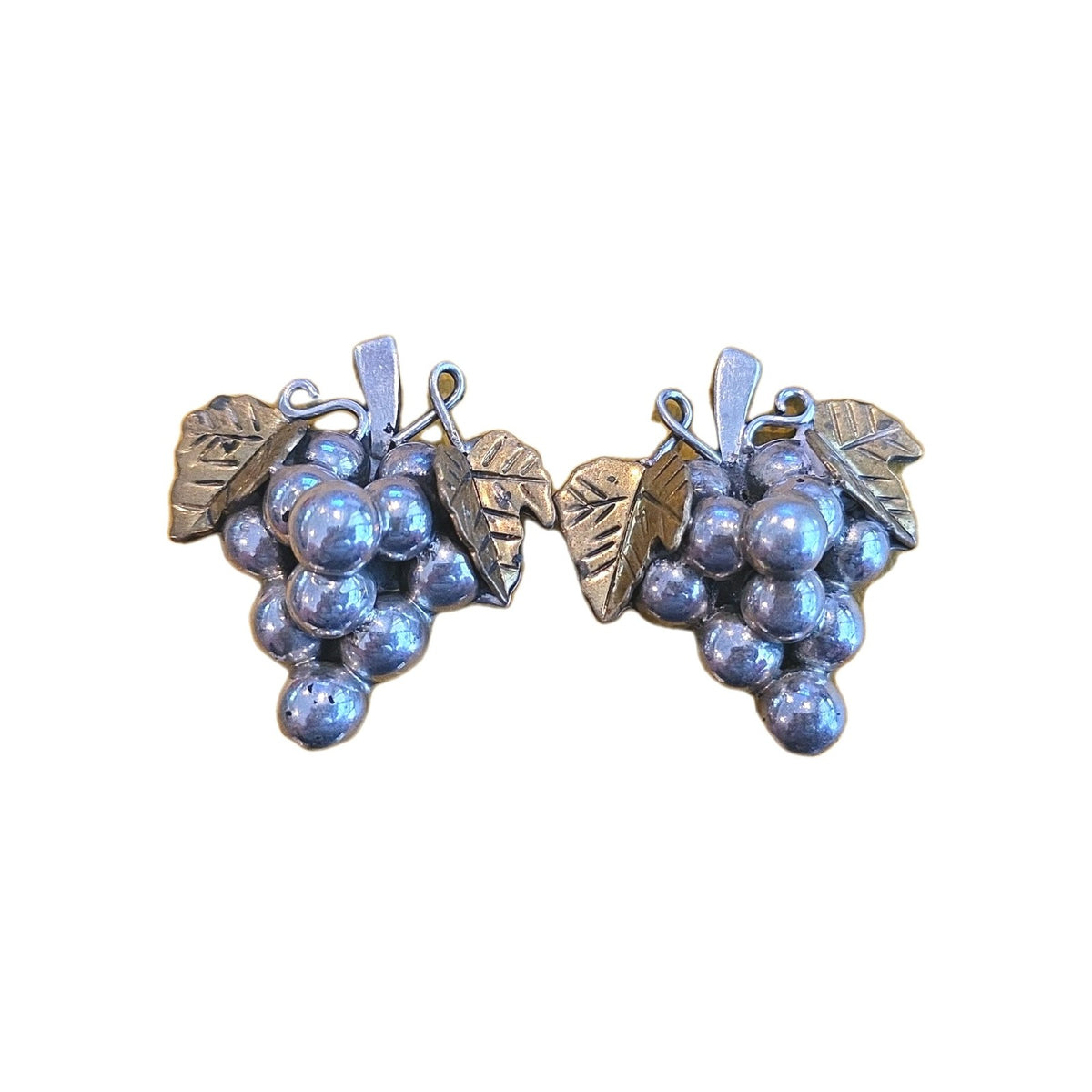 Vintage Taxco Signed Sterling Silver Mexico Clip On Grapes Earrings 1.5"