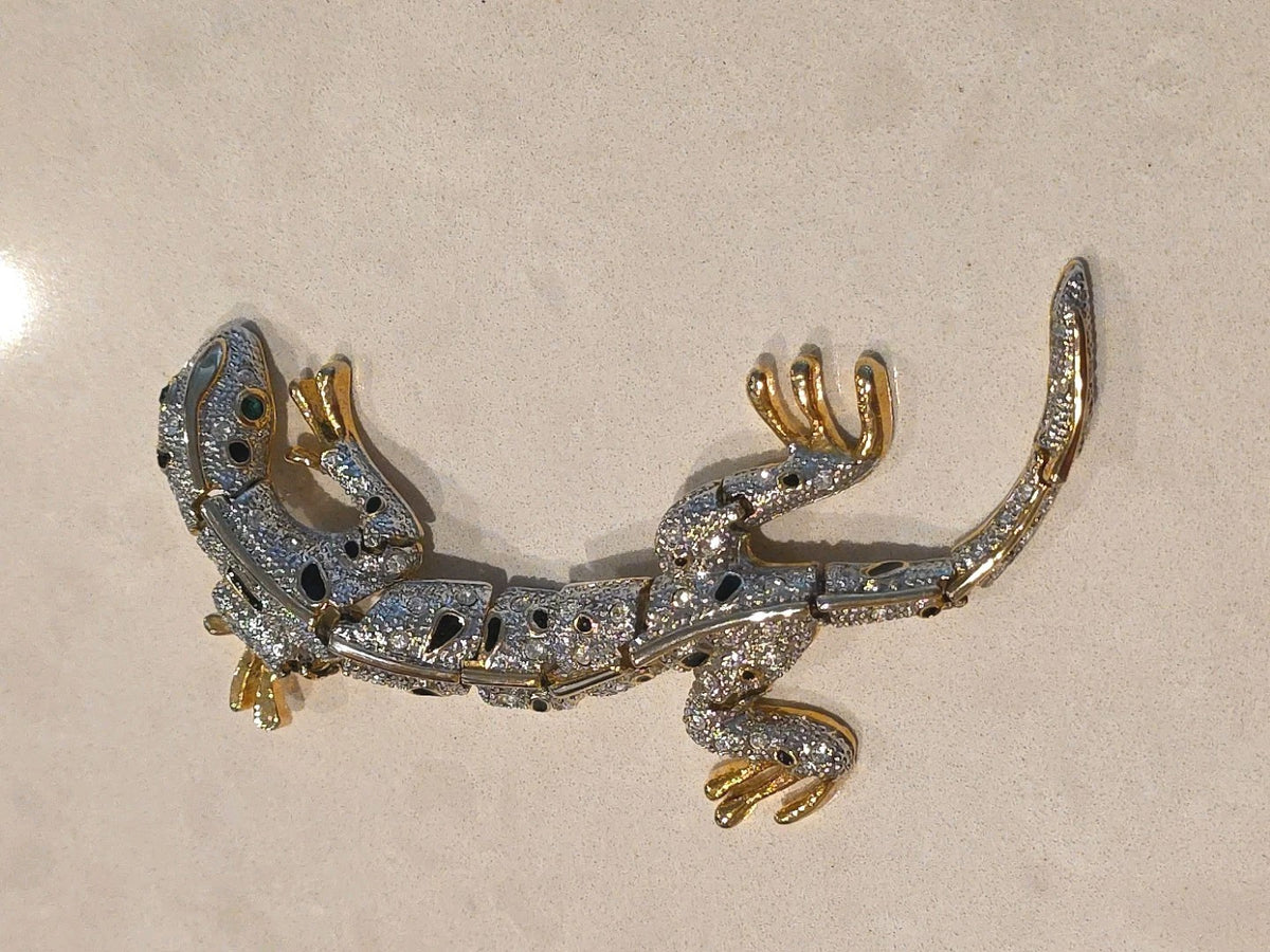 Vintage Large Jointed Rhinestone Lizard  Salamander Gecko Brooch