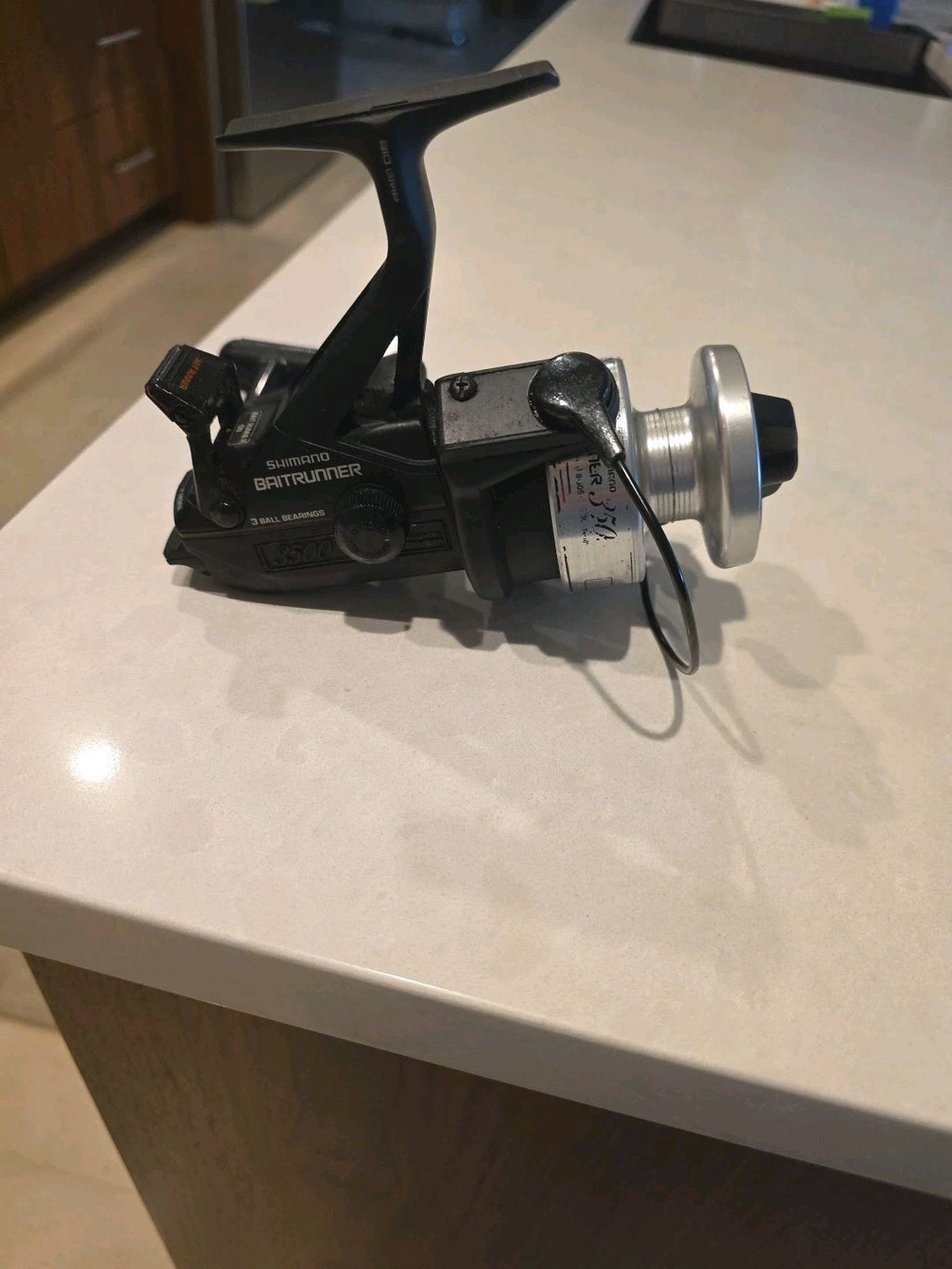 Shimano 3500 BaitRunner Fishing Reel - SPINNING
