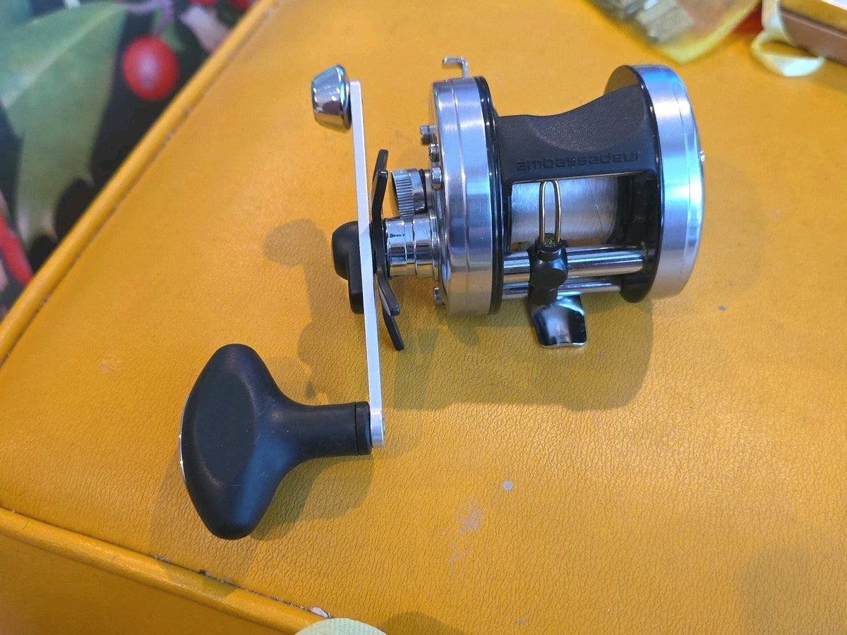 Abu Garcia Ambassadeur 5500 C3 Right Hand Minty