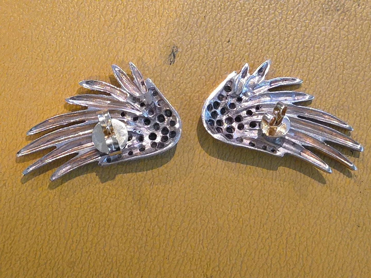 18kt Yellow Gold & Diamond & Saffire Wing Earrings