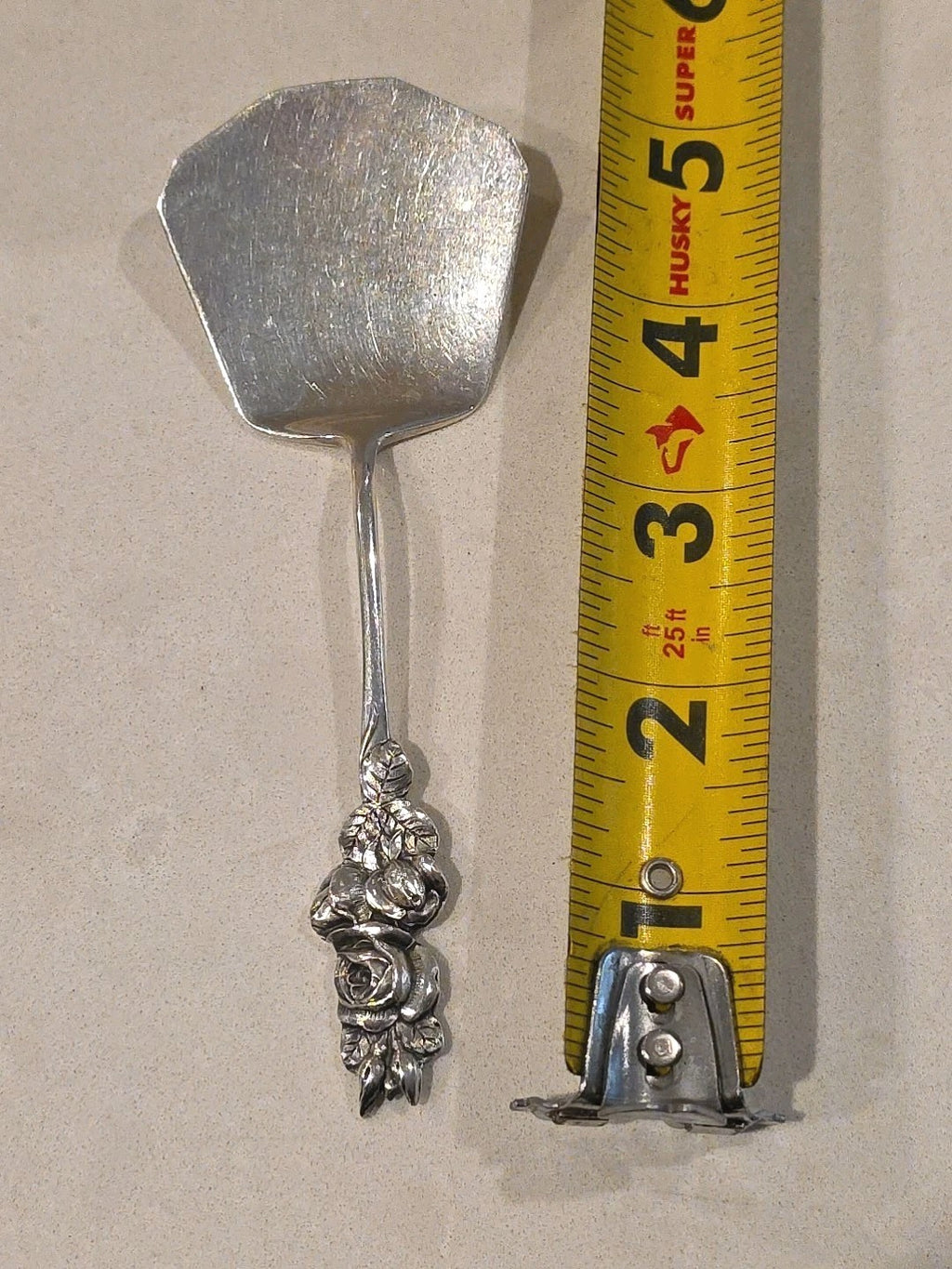 Harlequin by Reed and Barton Sterling Silver Petit Four Server 5 1/4"