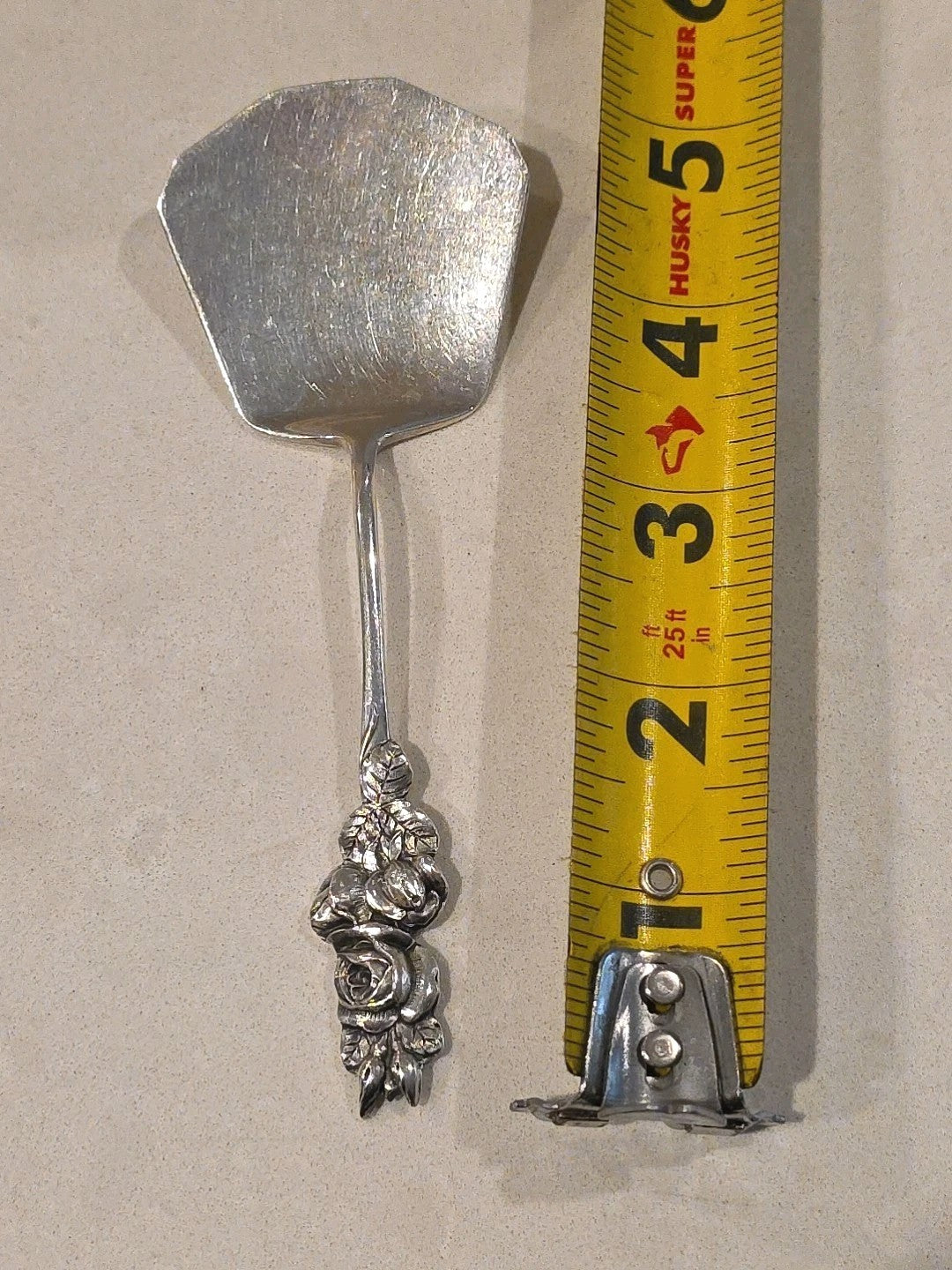 Harlequin by Reed and Barton Sterling Silver Petit Four Server 5 1/4"