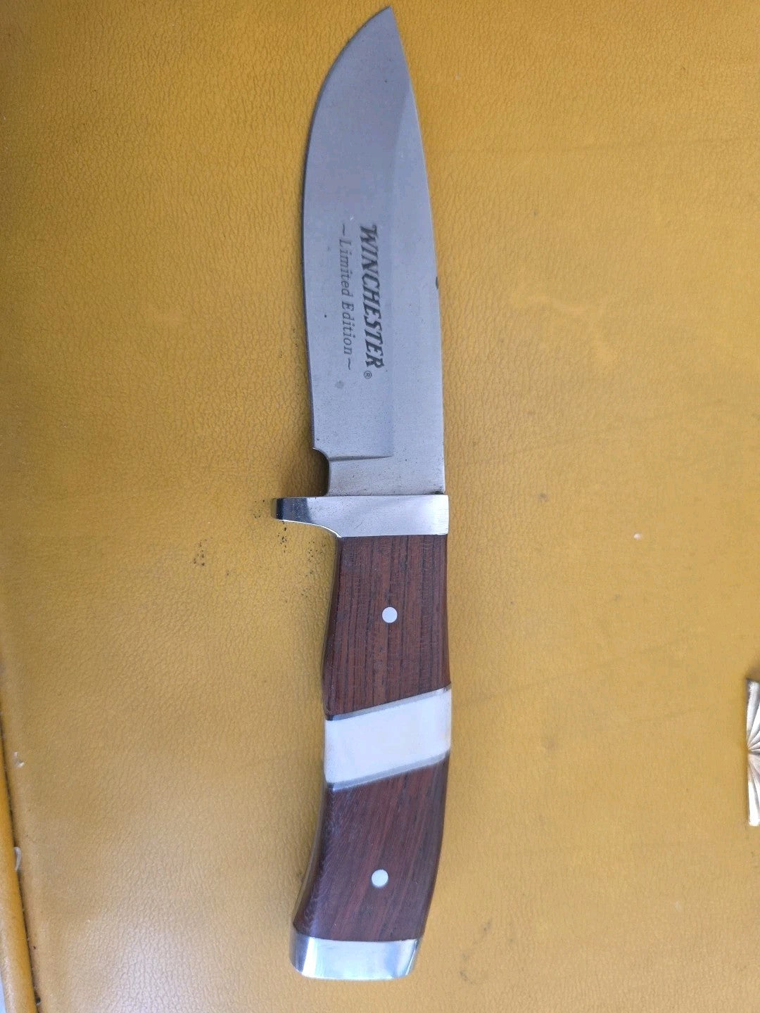 Vintage Winchester Blade Knife, Pocket Knife Limited Edition 8” Wood & Ceramic H
