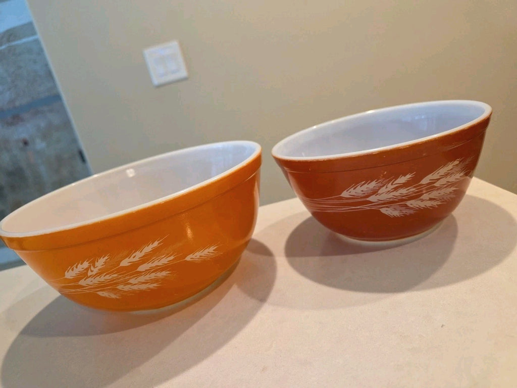 Vintage PYREX Autumn Harvest Wheat 402 403 Nesting Mixing Bowls Set of 2