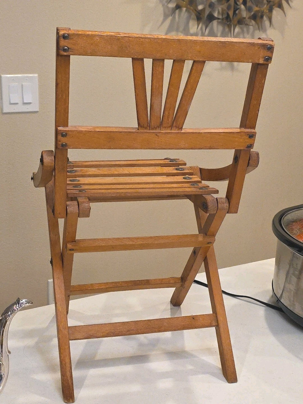 VINTAGE SLOTTED WOODEN CHILD Or DOLL FOLDING CHAIR  22”Tx13”W
