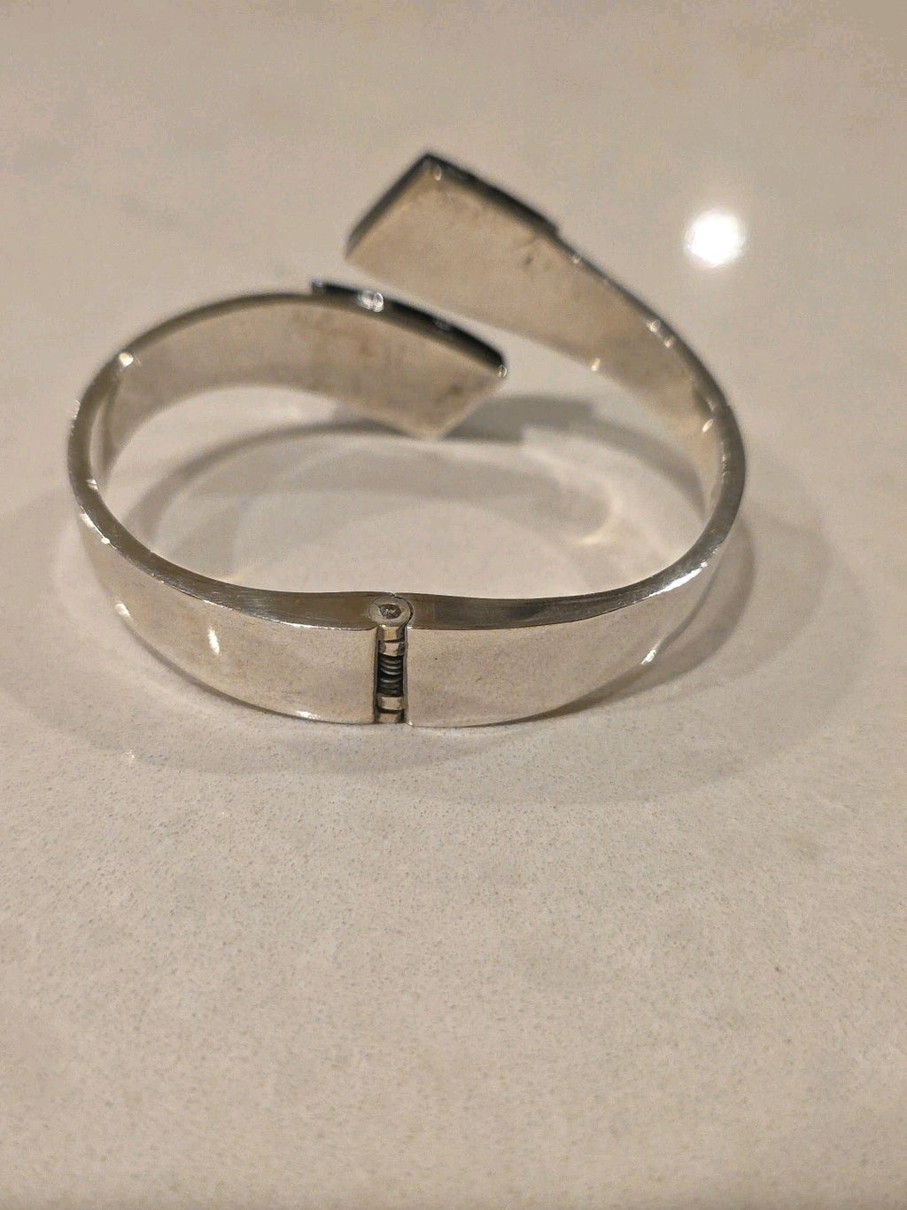 TAXCO MEXICO Sterling Silver Hinged Cuff Bracelet Onyx Inlay Vintage
