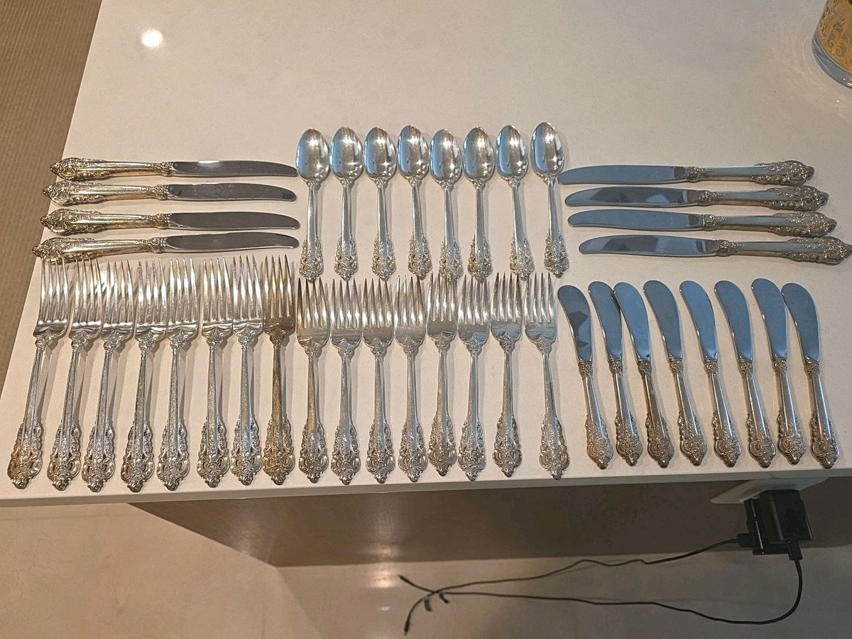 40 PC Place Wallace GRANDE BAROQUE STERLING SILVER