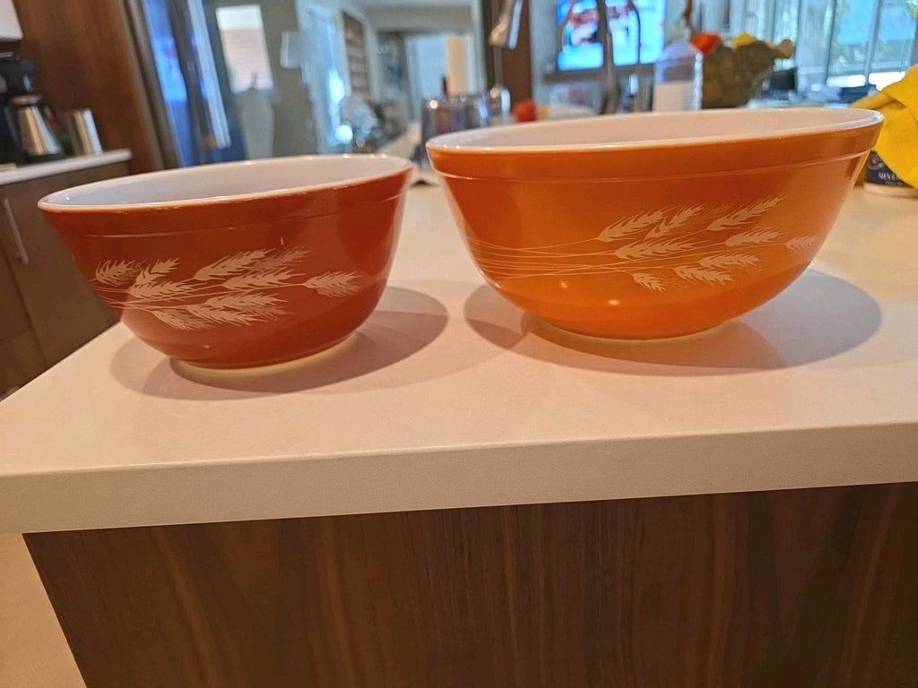 Vintage PYREX Autumn Harvest Wheat 402 403 Nesting Mixing Bowls Set of 2