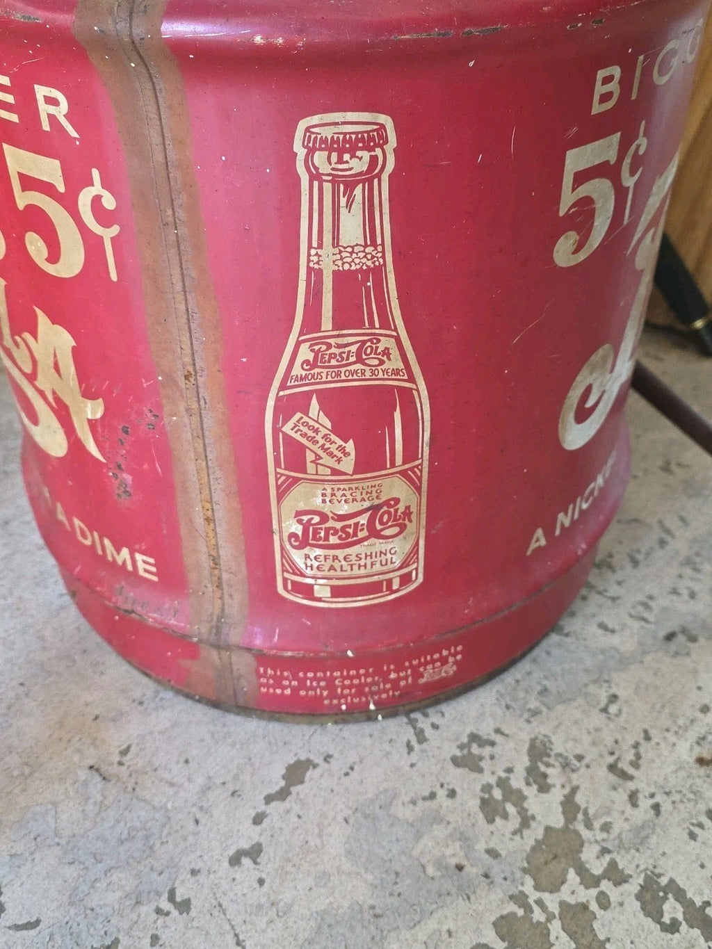 ANTIQUE 1930's USA PEPSI COLA SODA BOTTLE SYRUP DRUM METAL CAN COOLER STAND SIGN