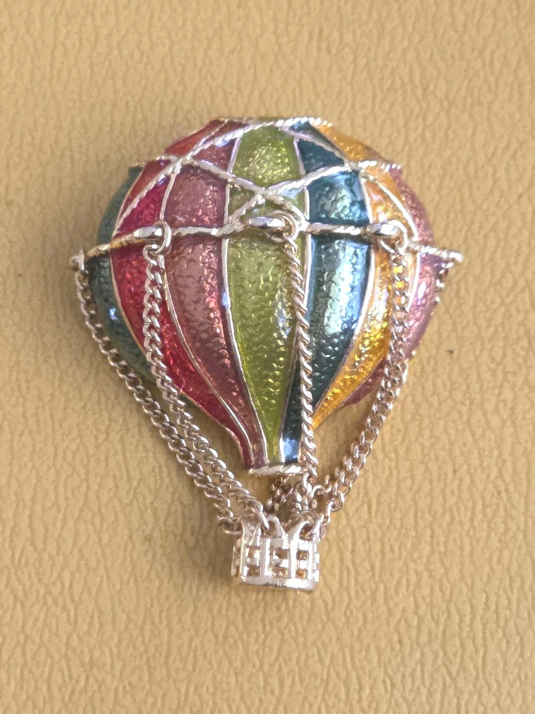 Vintage MFA Museum of Fine Arts Enamel Hot Air Balloon Dangle Basket Brooch/Pin
