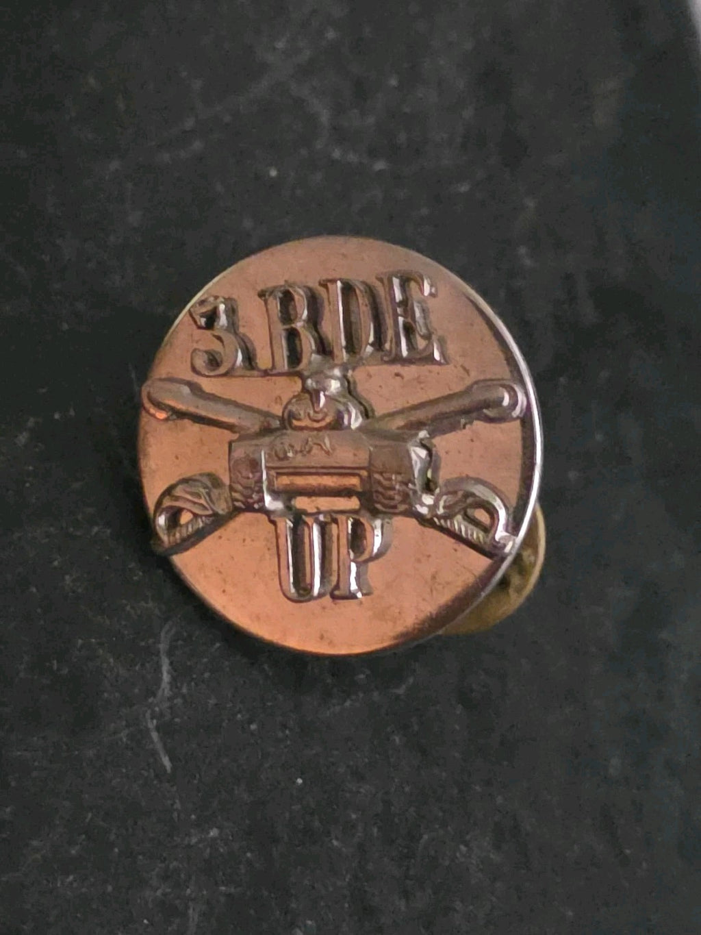 Vintage World War II United States Army 3RDE UP Collar Disk WWII US Military Pin