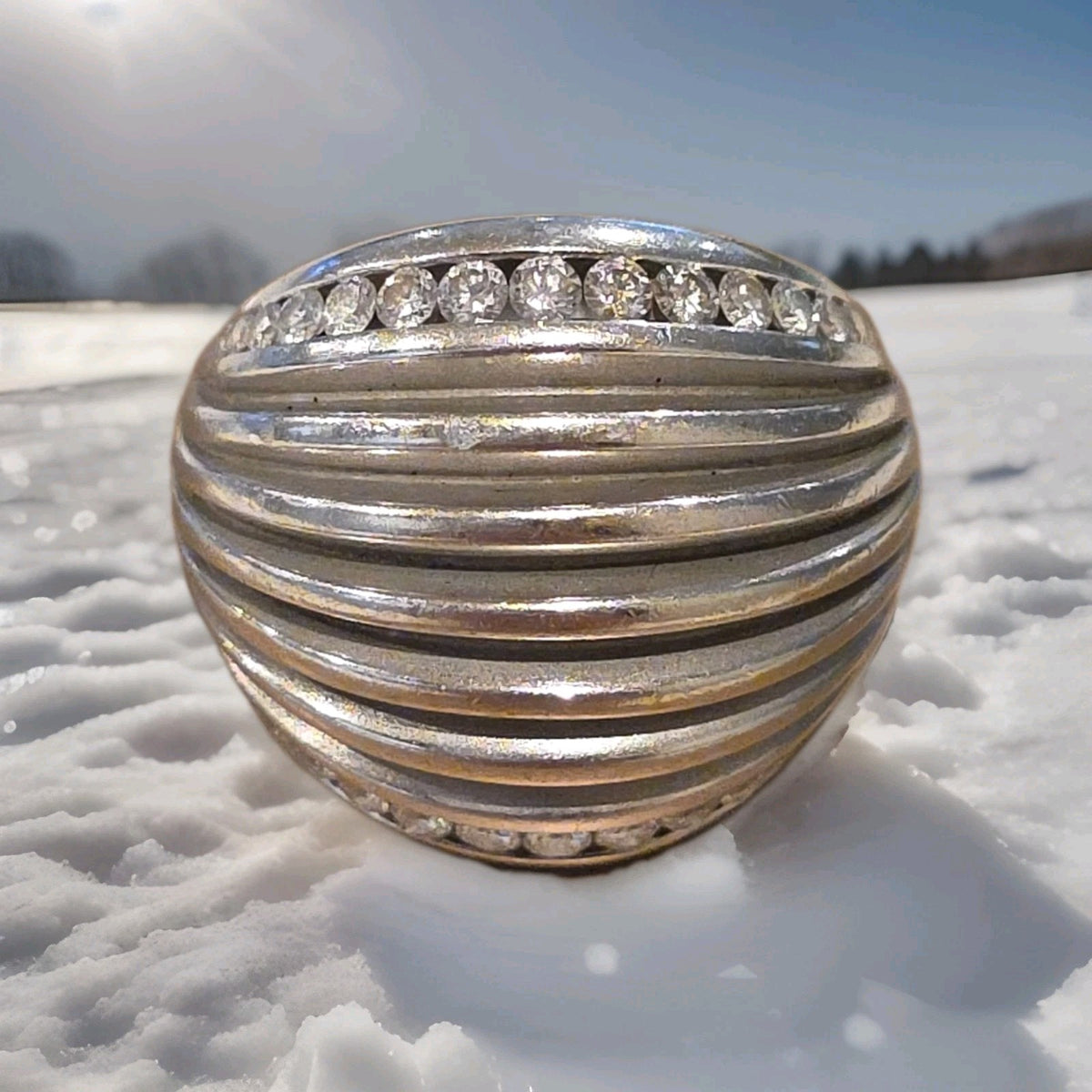 18k White Gold Sculpted Dome Ribbed Ring With Graduating Diamonds