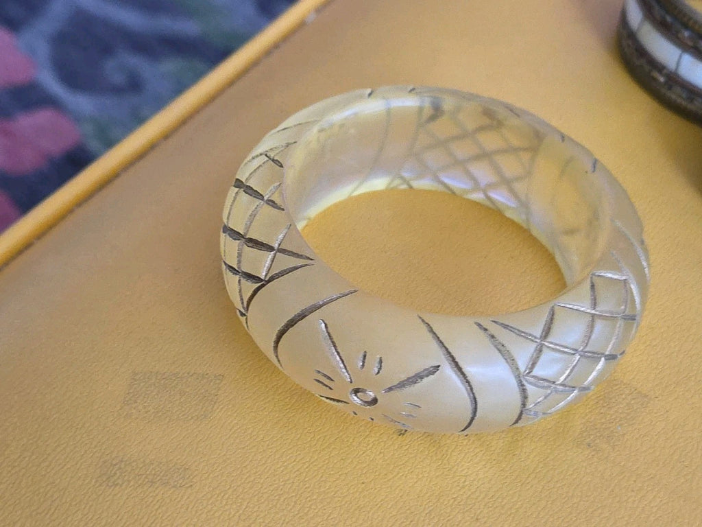 Vintage Chunky Bangle Bracelet Lucite Off-White Incised Carved