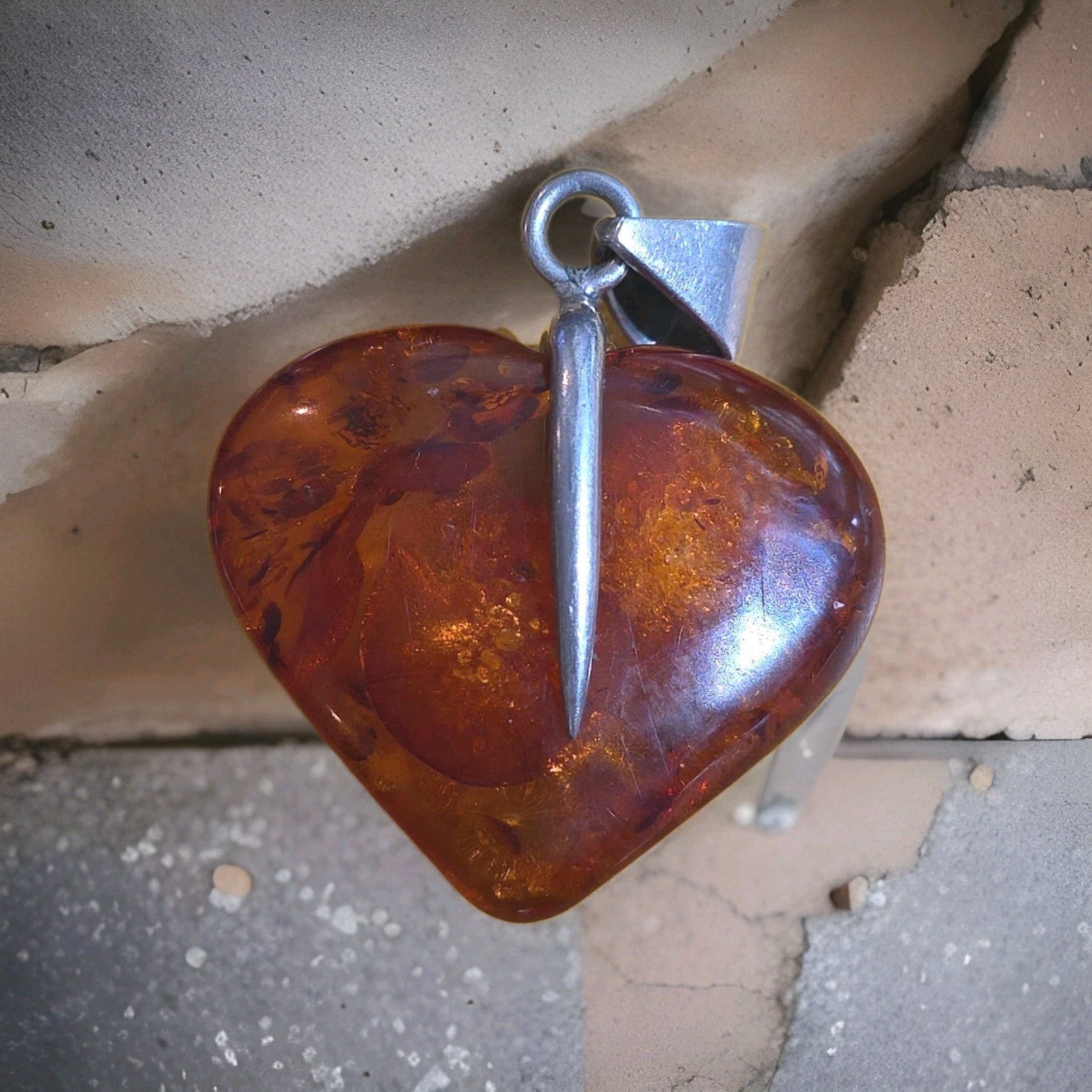 Baltic Amber Vintage Sterling Silver Puffed Heart 3D Estate Pendant Size 11g
