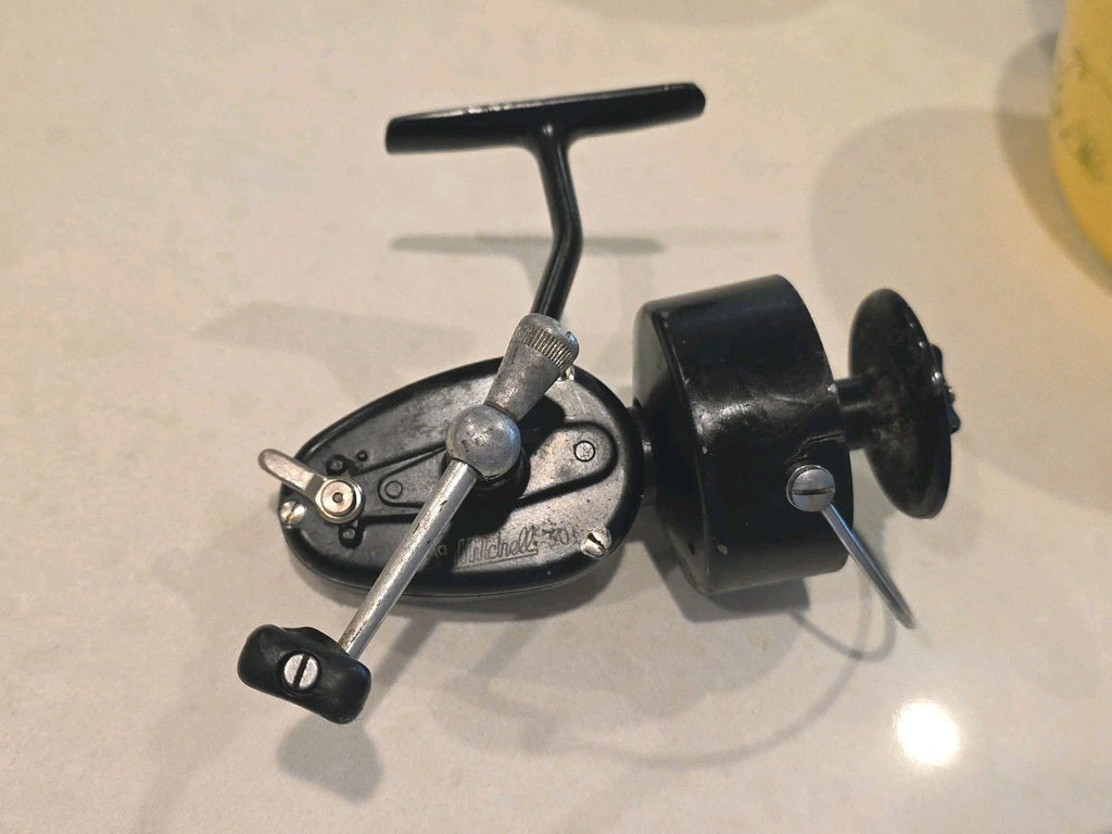 Vintage Garcia Mitchell 301 Spinning Reel  - Good condition -