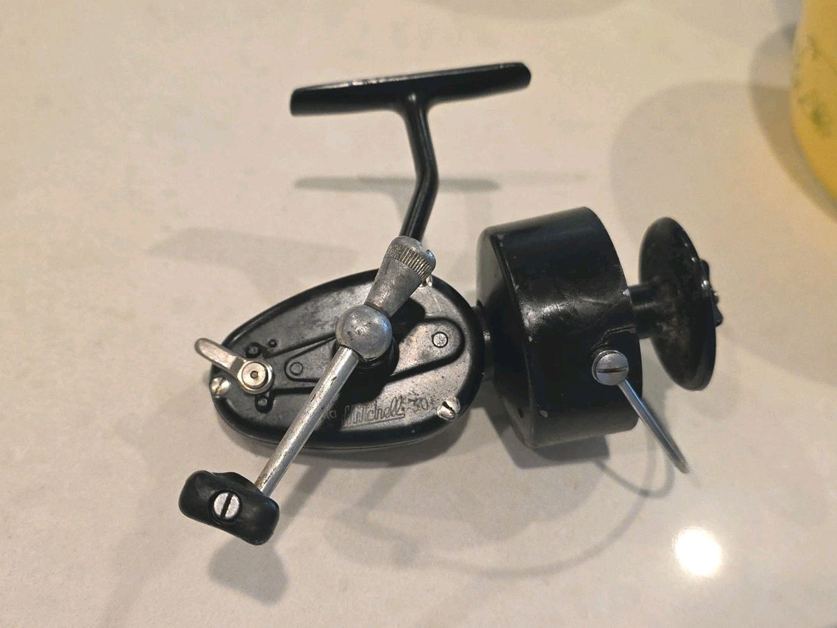 Vintage Garcia Mitchell 301 Spinning Reel  - Good condition -