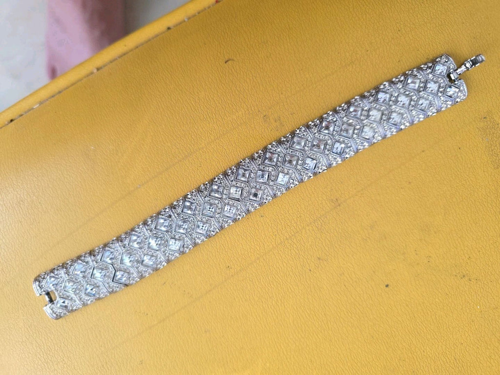 SILVER TRILLION CUT CRYSTAL Clear CRYSTALS TENNIS BRACELET  7/4”