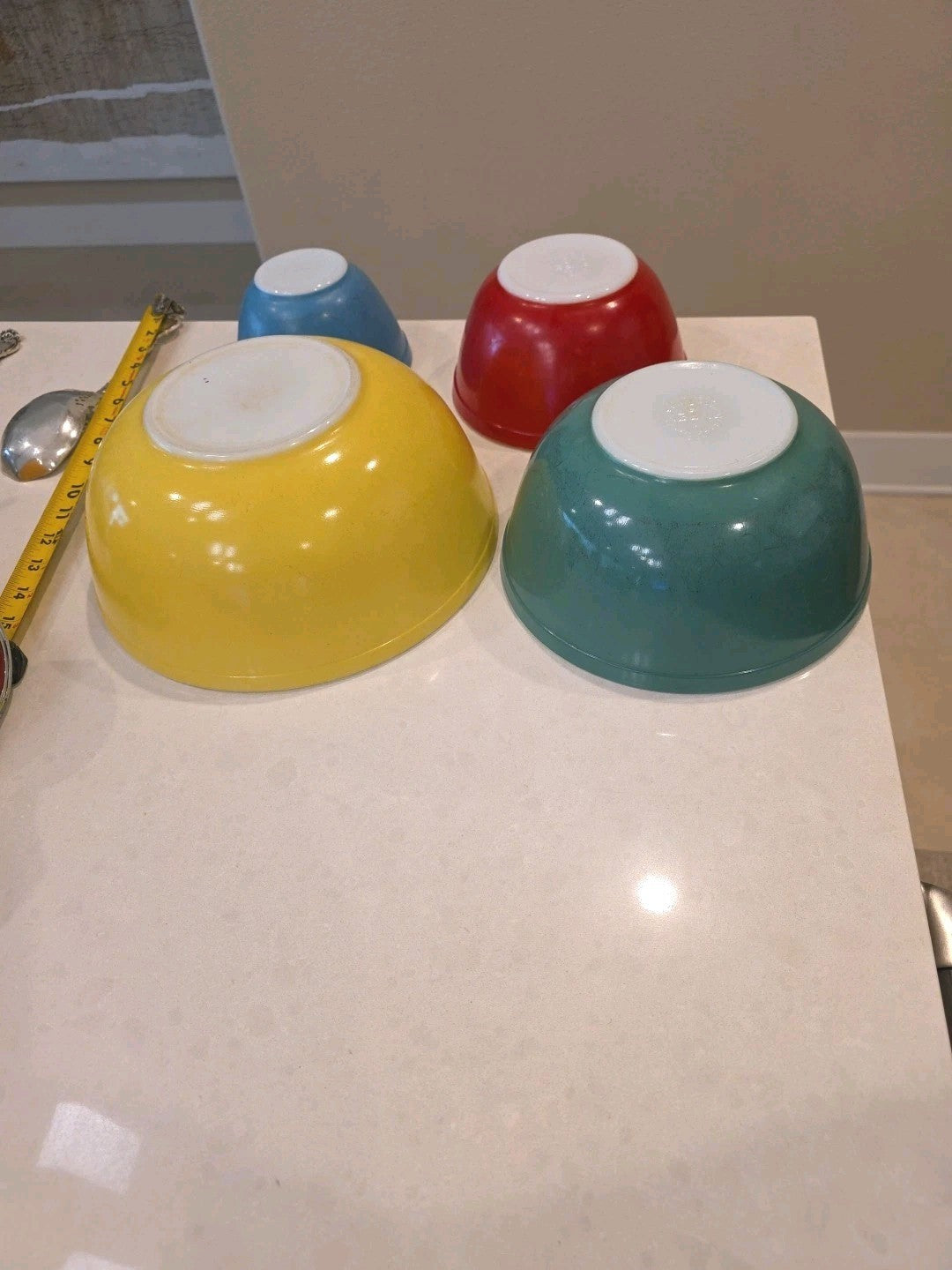 Vintage PYREX Nesting Mixing Bowl Set Yellow Green Red Blue