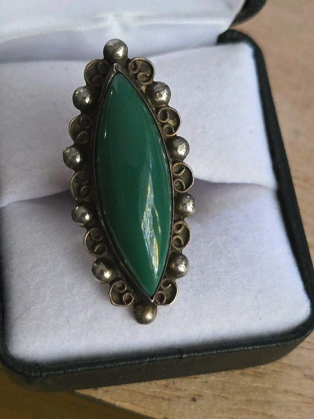 Vintage Sterling Silver Mexico Green Jade Ring Taxco Style Mid Century