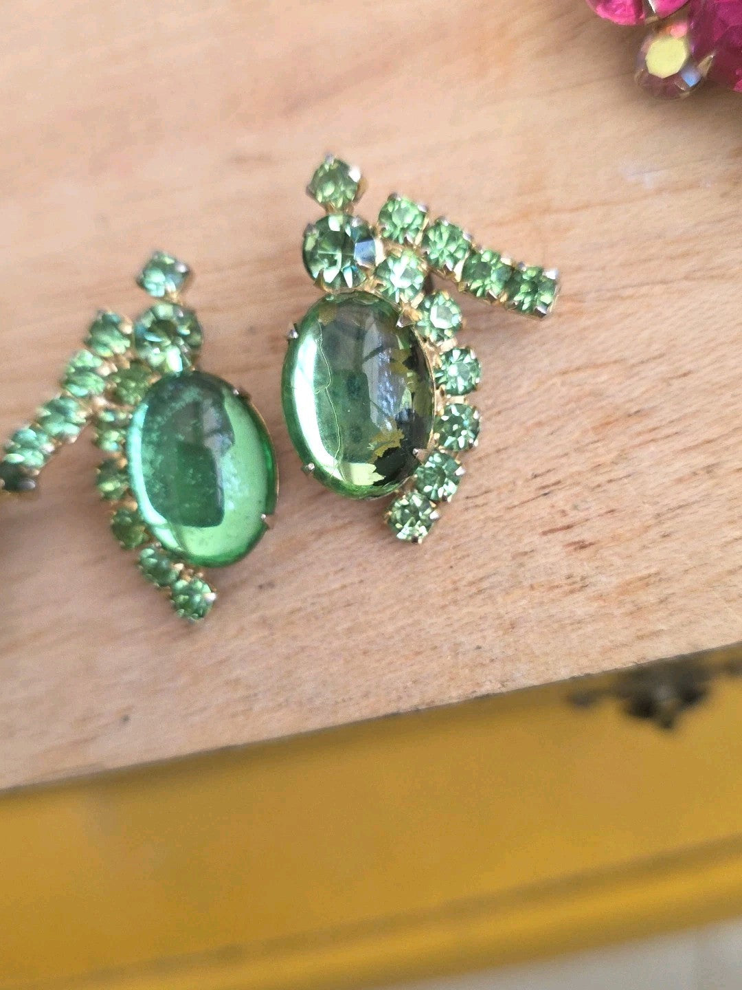 Vintage Juliana Green Rhinestone Pin and Earrings St.Patricks Day Set