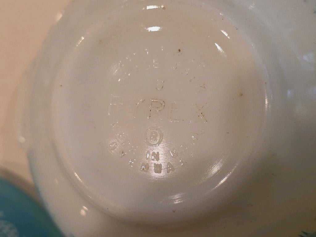 Pyrex Amish Butterprint Blue & White Cinderella Nesting Mixing Bowls Set Of 3