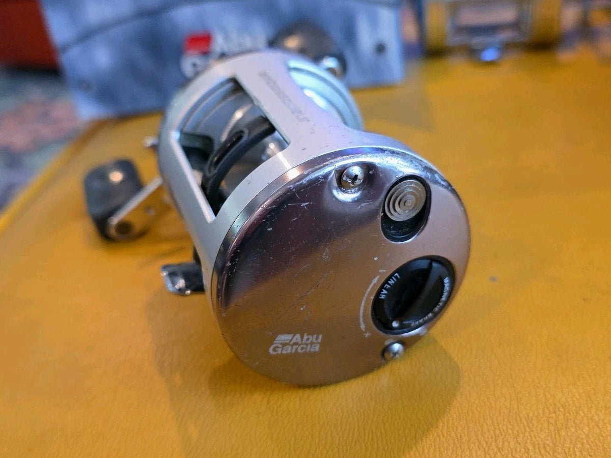 Abu Garcia Ambassadeur 6600EXT Baitcast Fishing Reel RH