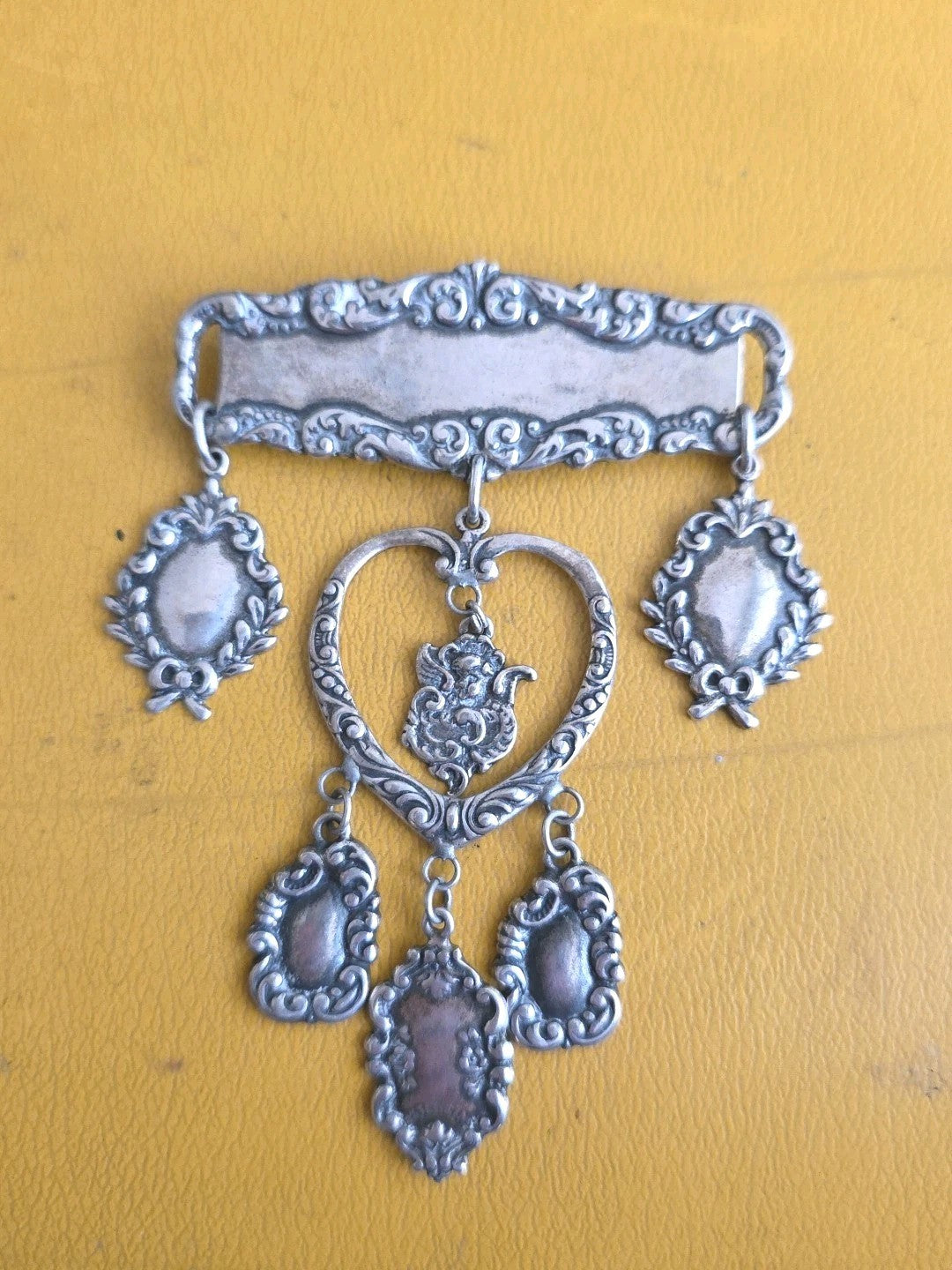 Forée Hunsicker Medalias Sterling Silver Medallion  Brooch Heavy Rare