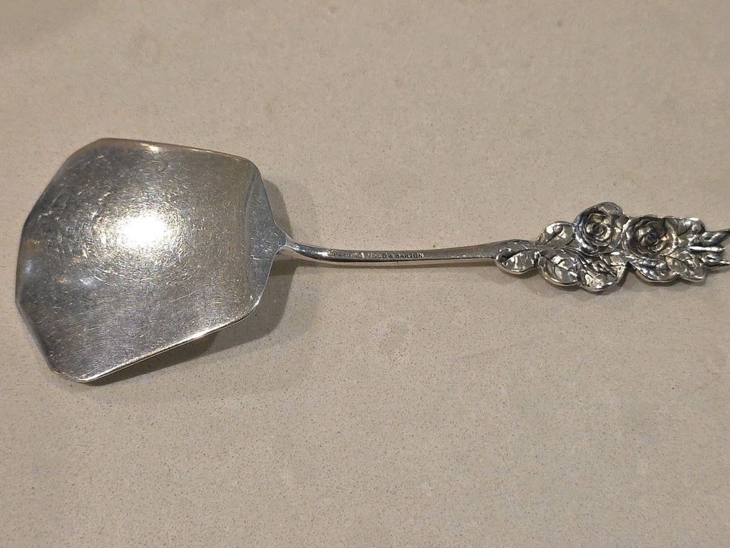 Harlequin by Reed and Barton Sterling Silver Petit Four Server 5 1/4"