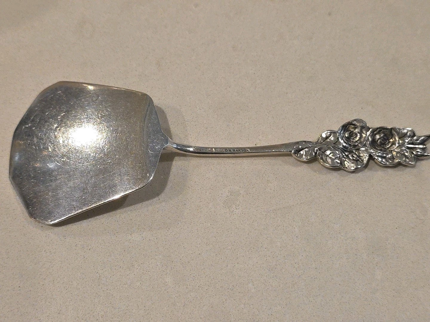 Harlequin by Reed and Barton Sterling Silver Petit Four Server 5 1/4"