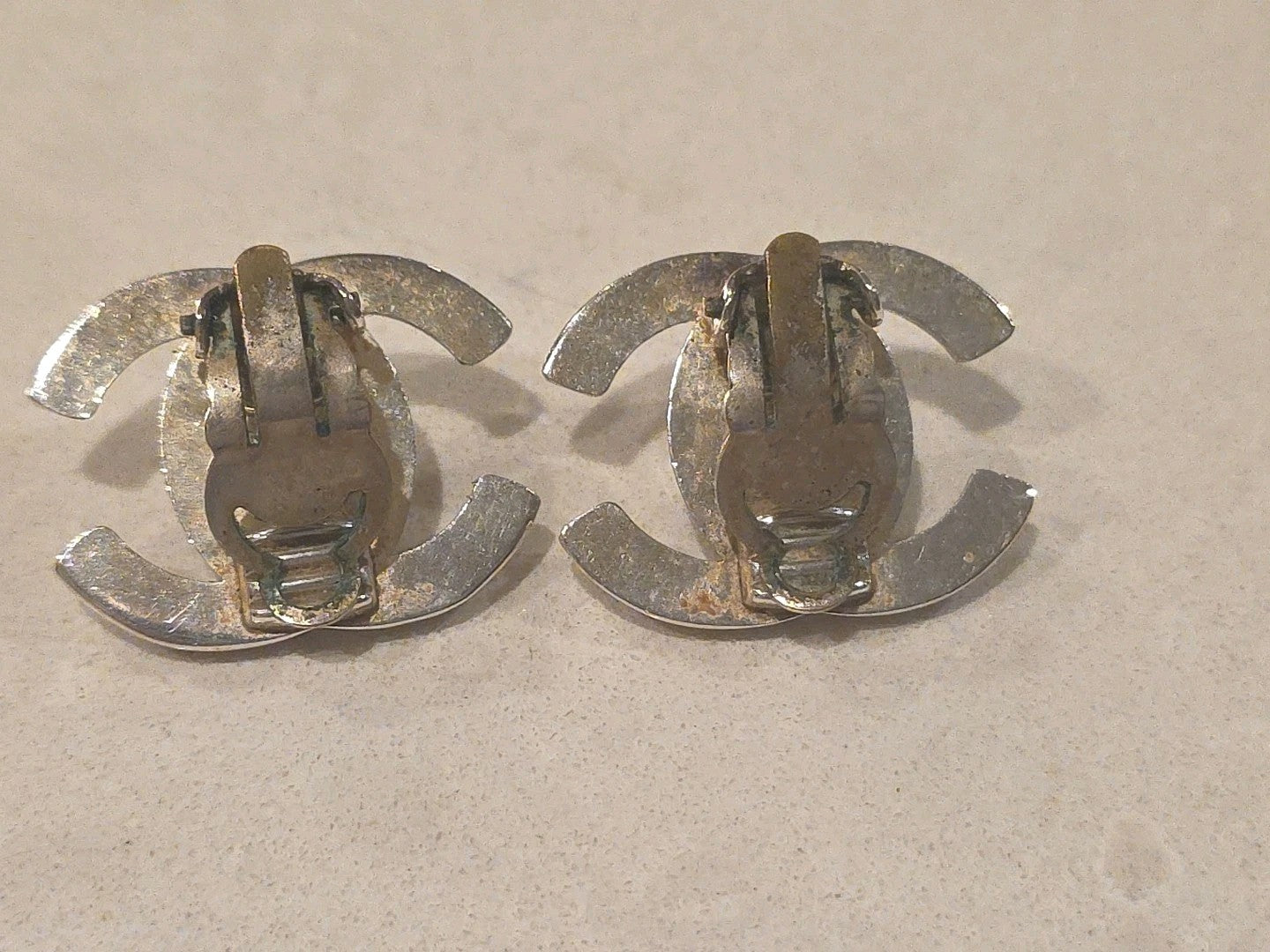 CHANEL Used CC Logos Turn Lock Earrings Silver Clip-On 96P  Vintage