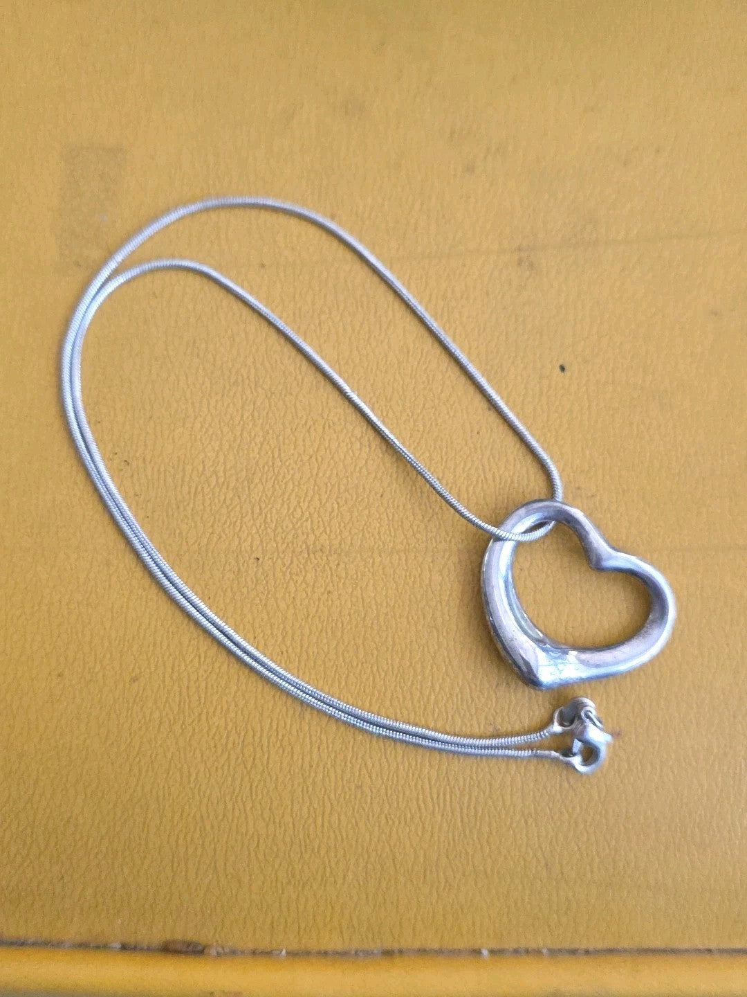 TIFFANY & Co ELSA PERETTI 925 STERLING SILVER OPEN HEART NECKLACE