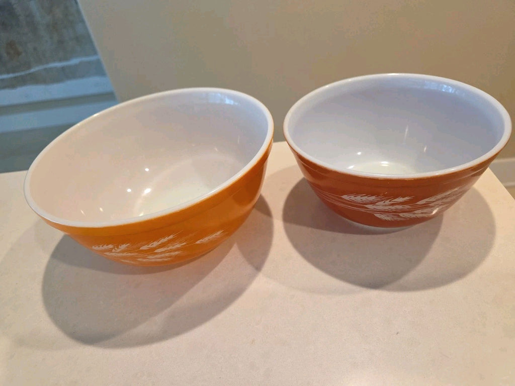 Vintage PYREX Autumn Harvest Wheat 402 403 Nesting Mixing Bowls Set of 2