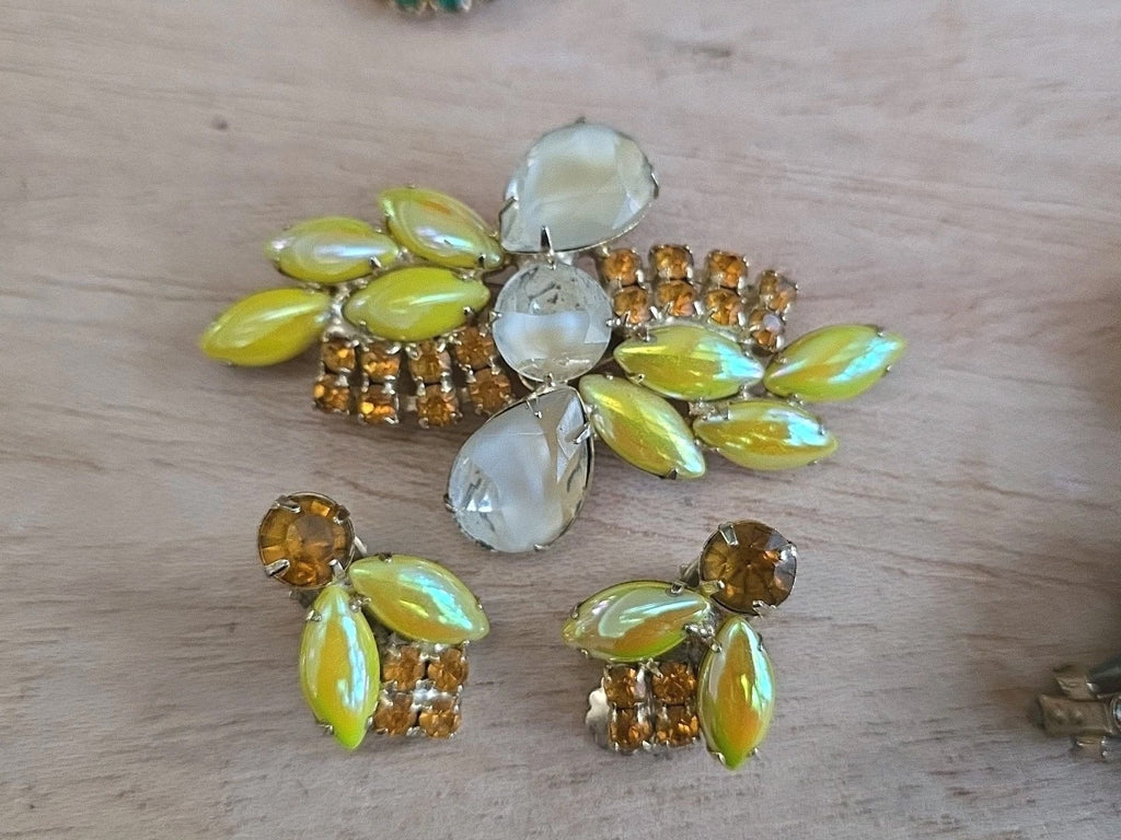 Vintage Gold AB Rhinestone Molded Leaf Juliana Clipon Earrings & Brooch