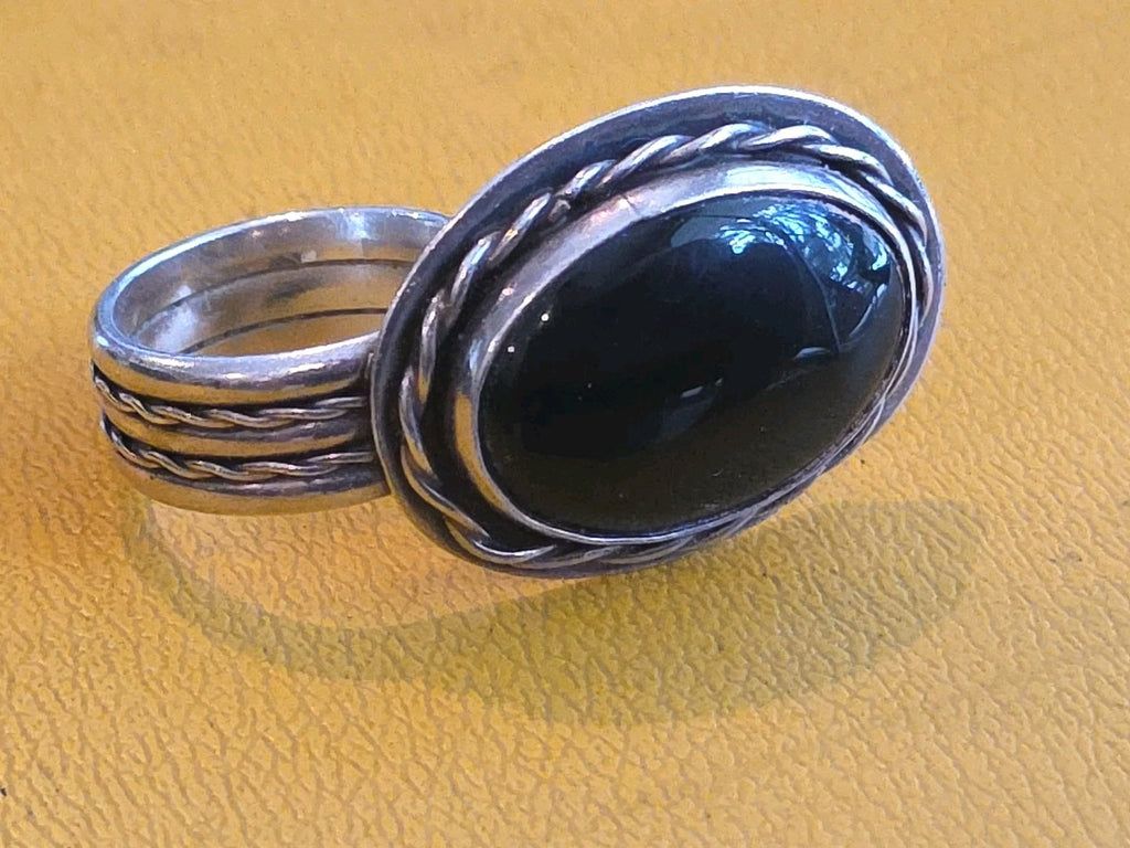 Navajo Black Onyx & Sterling Silver Two Finger Ring Senufa Signed Size 9