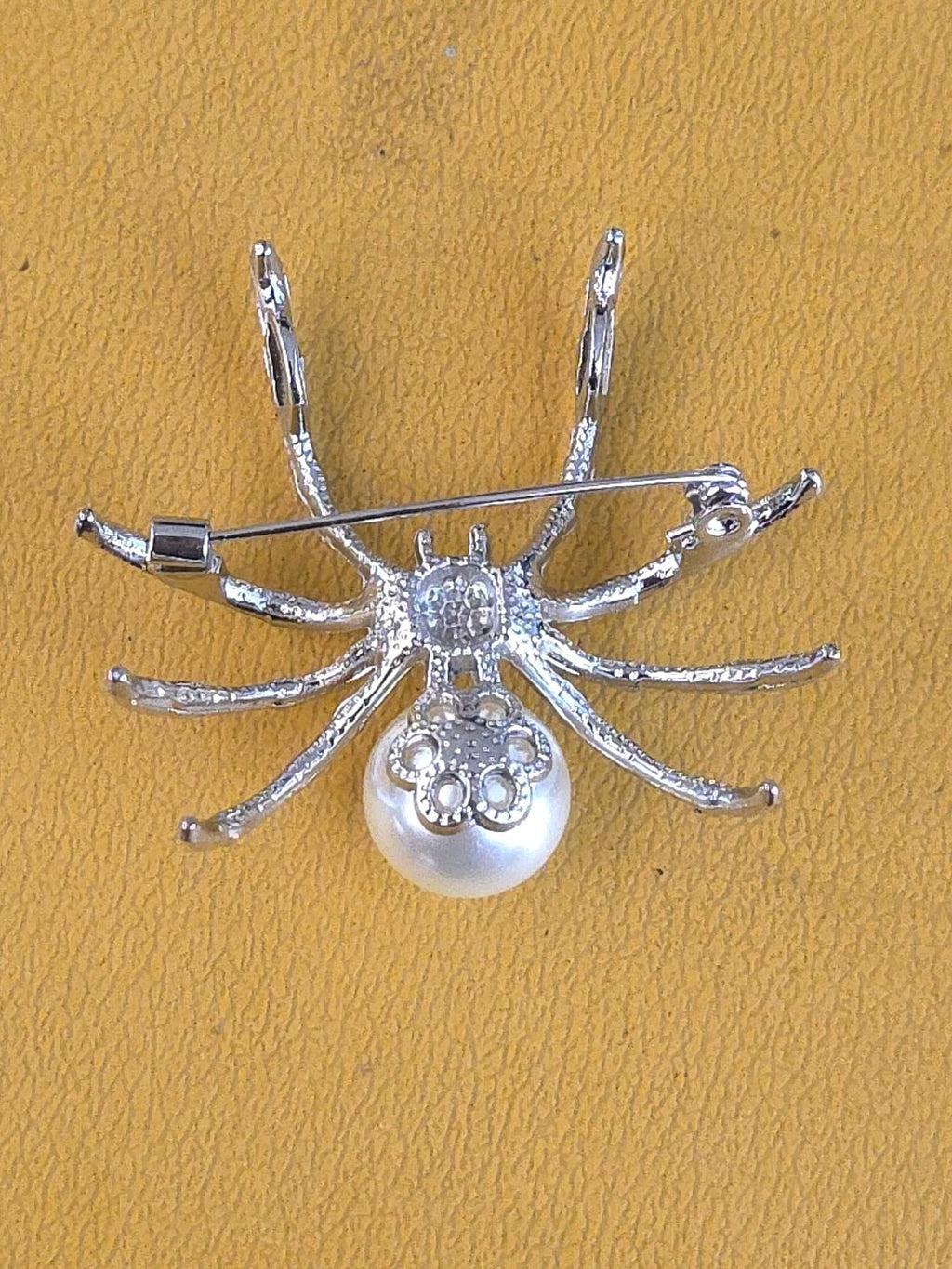 Spider Silver Tone Brooch Faux Pearl Rhinestones Fashion Jewelry Pin Halloween