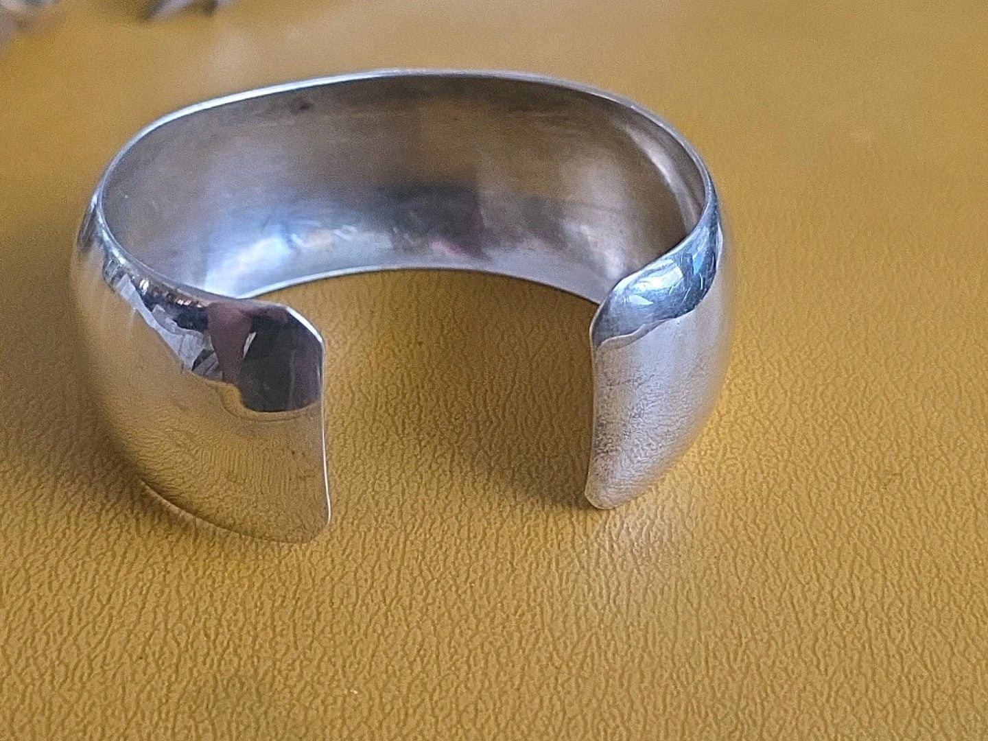 Southwest Native American BLACK ONYX STERLING SILVER CUFF BRACELET