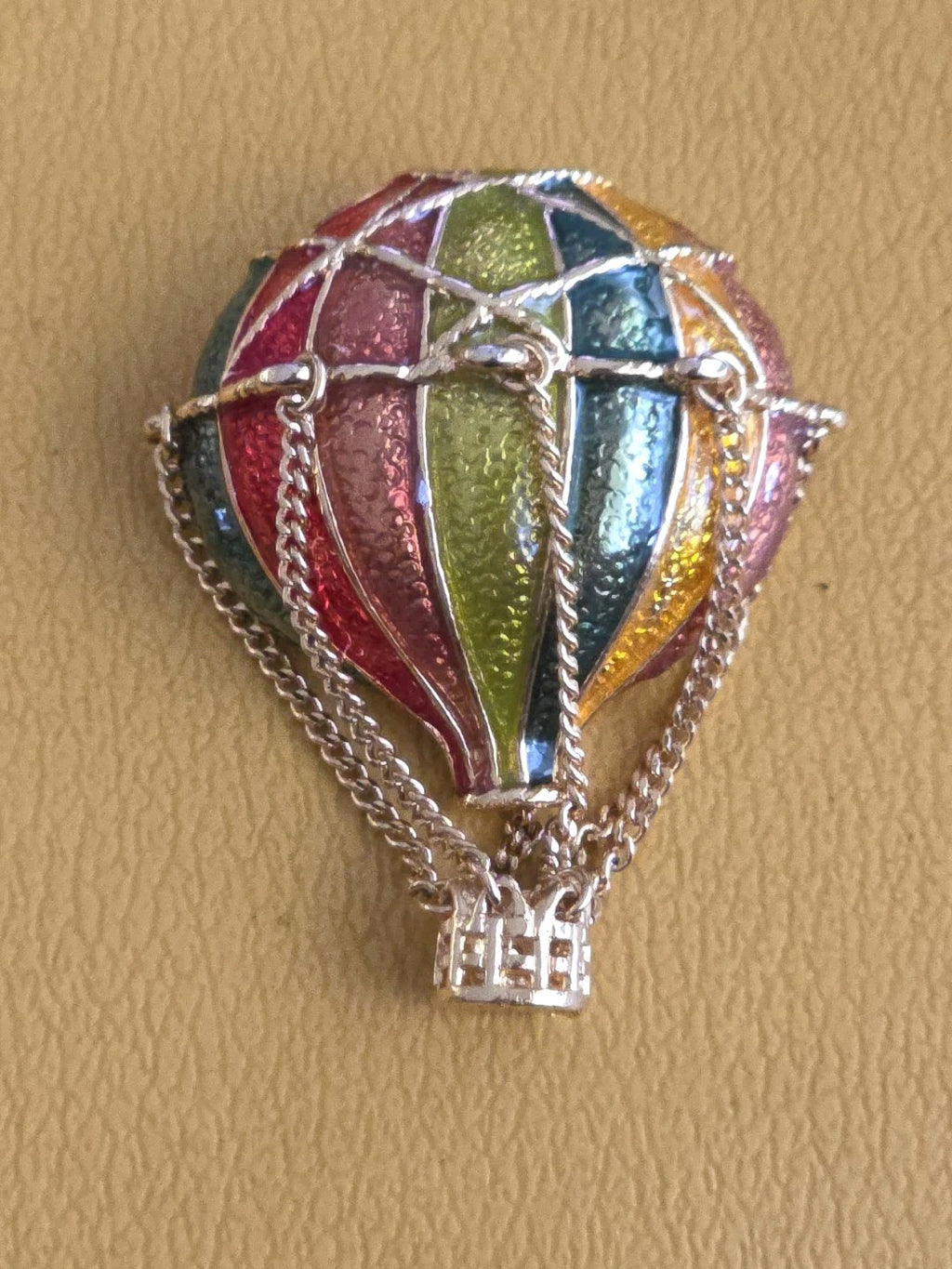 Vintage MFA Museum of Fine Arts Enamel Hot Air Balloon Dangle Basket Brooch/Pin