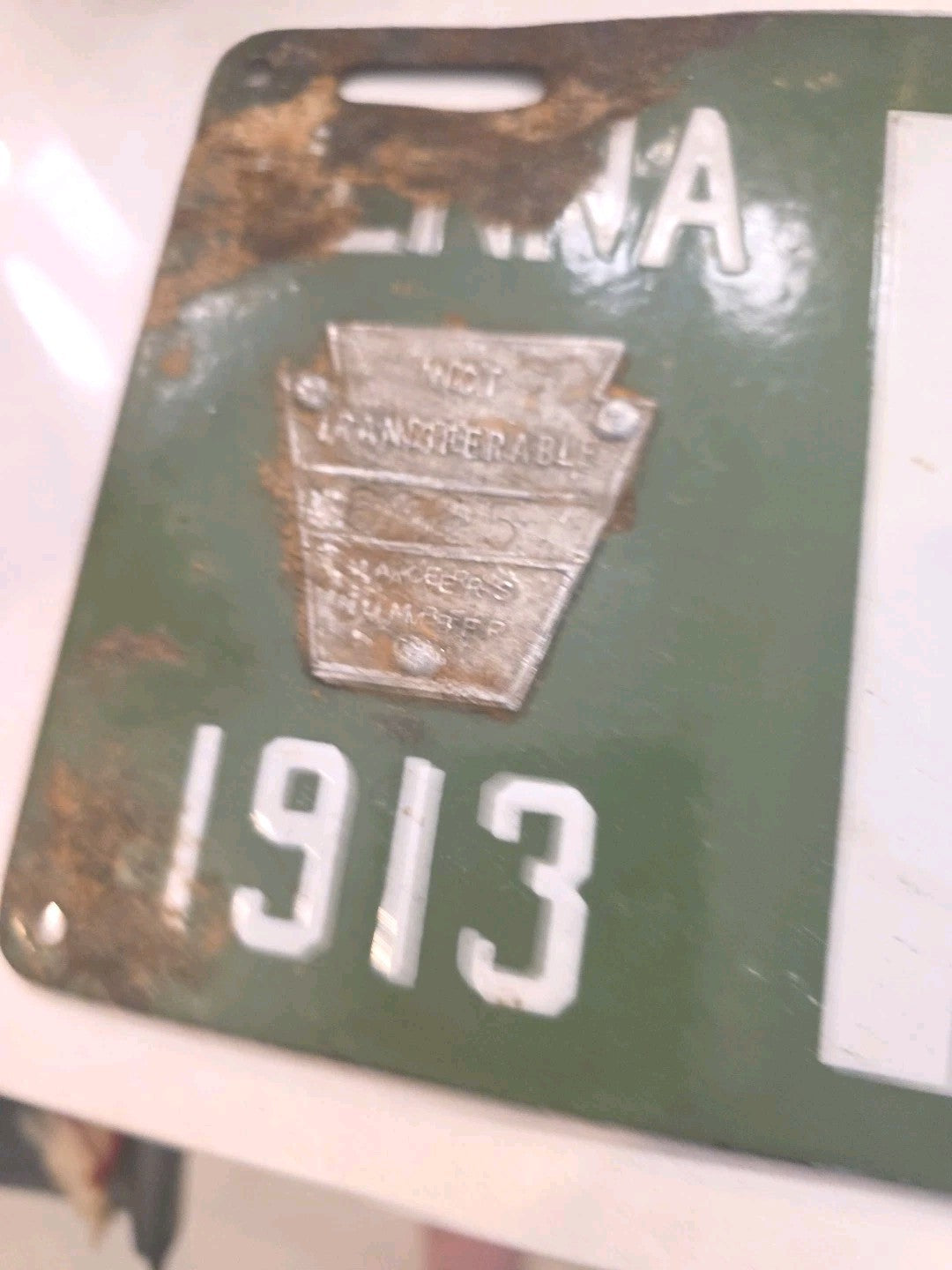 1913  PORCELAIN PENNSYLVANIA LICENSE PLATE VINTAGE AUTOMOBILIA