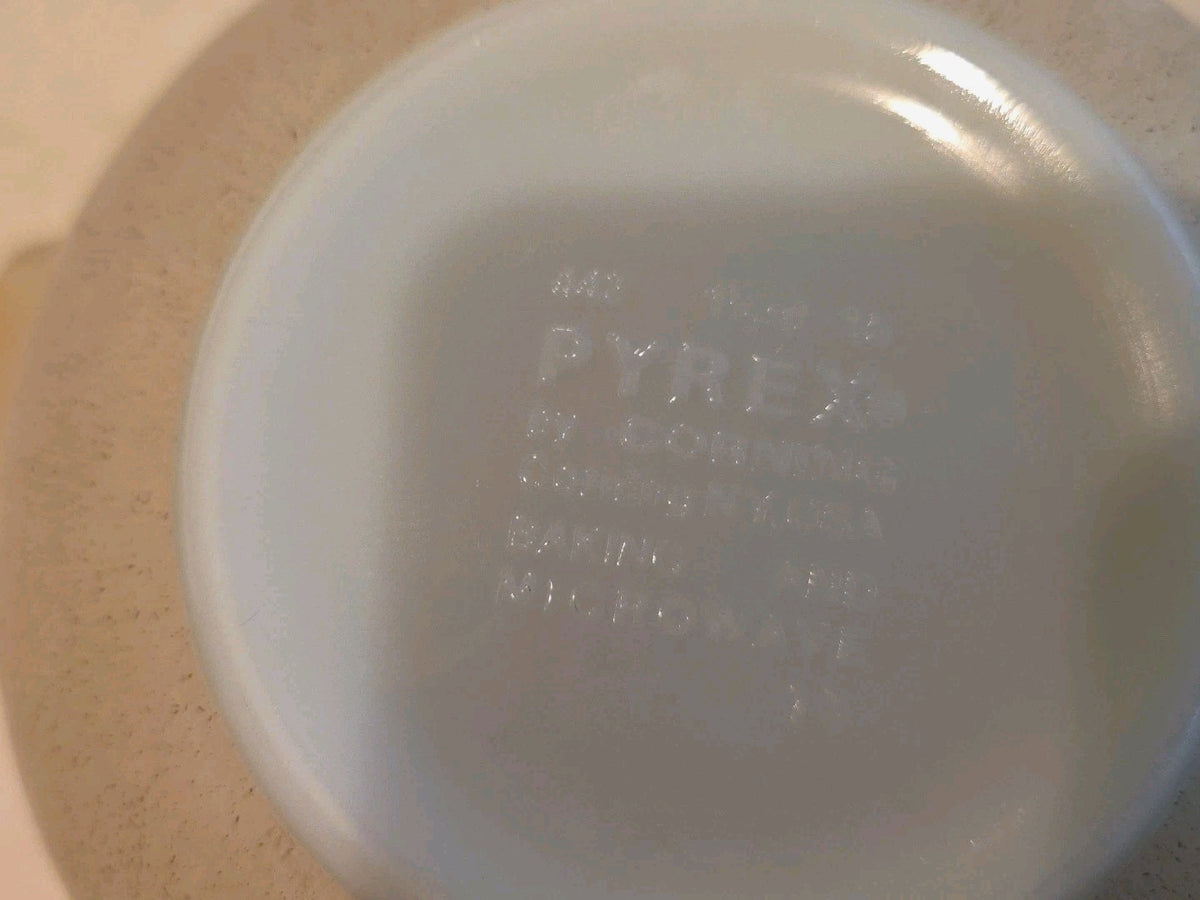 Vintage Pyrex Homestead Cinderella Mixing Bowl  442 Tan & Blue
