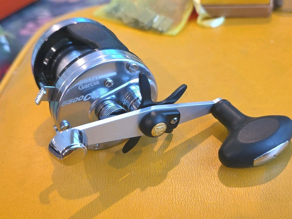 Abu Garcia Ambassadeur 5500 C3 Right Hand Minty