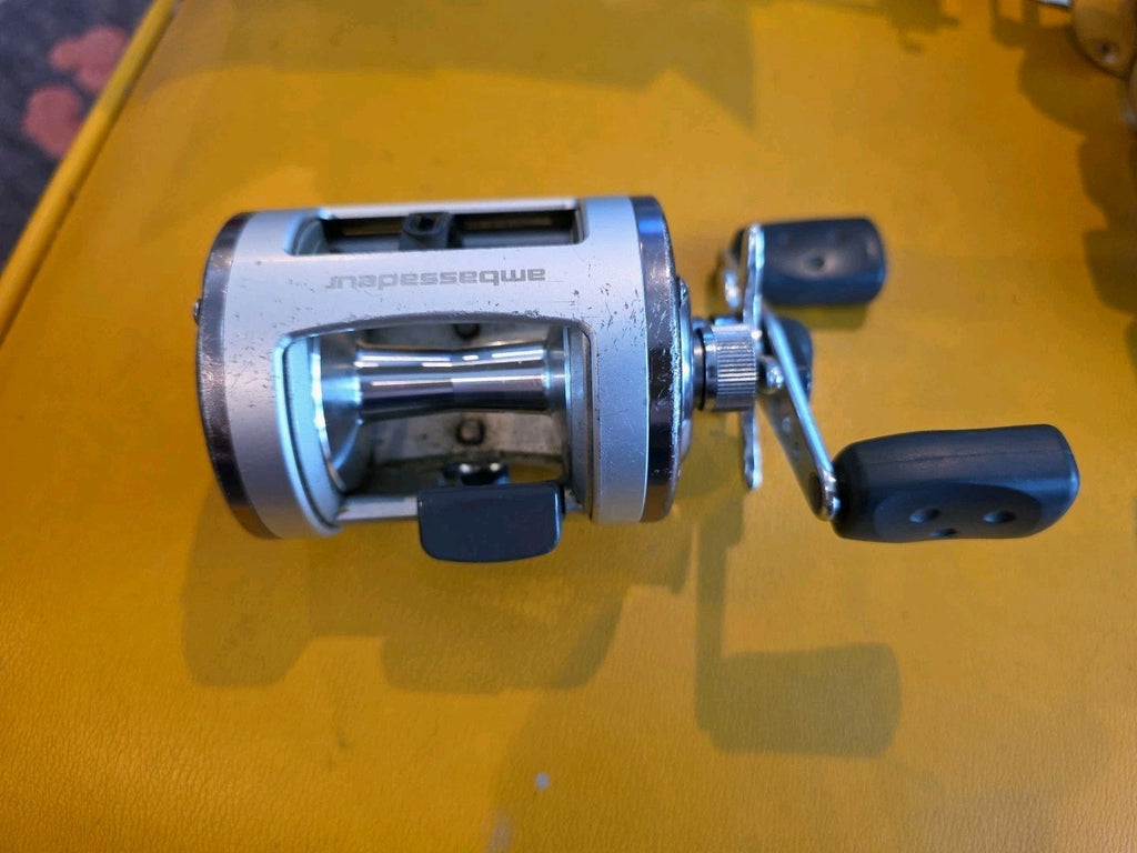 Abu Garcia Ambassadeur 6600EXT Baitcast Fishing Reel RH