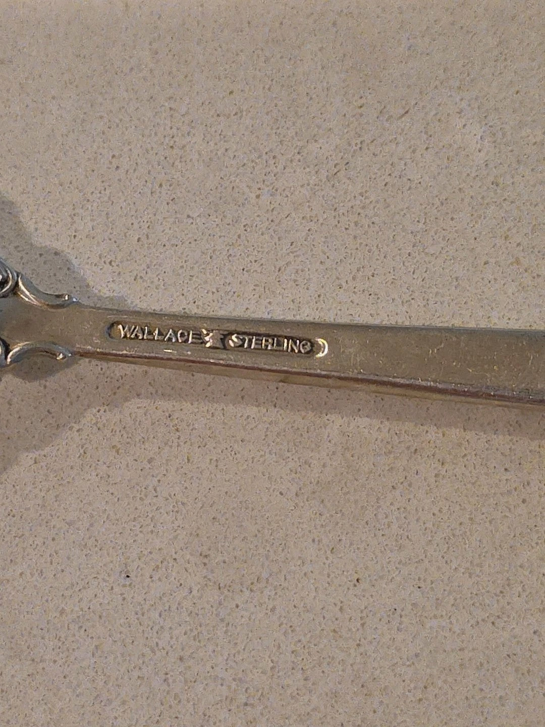 WALLACE GRAND BAROQUE STERLING SILVER COCKTAIL SEAFOOD FORK 5 1/2'' NO MONOGRAM